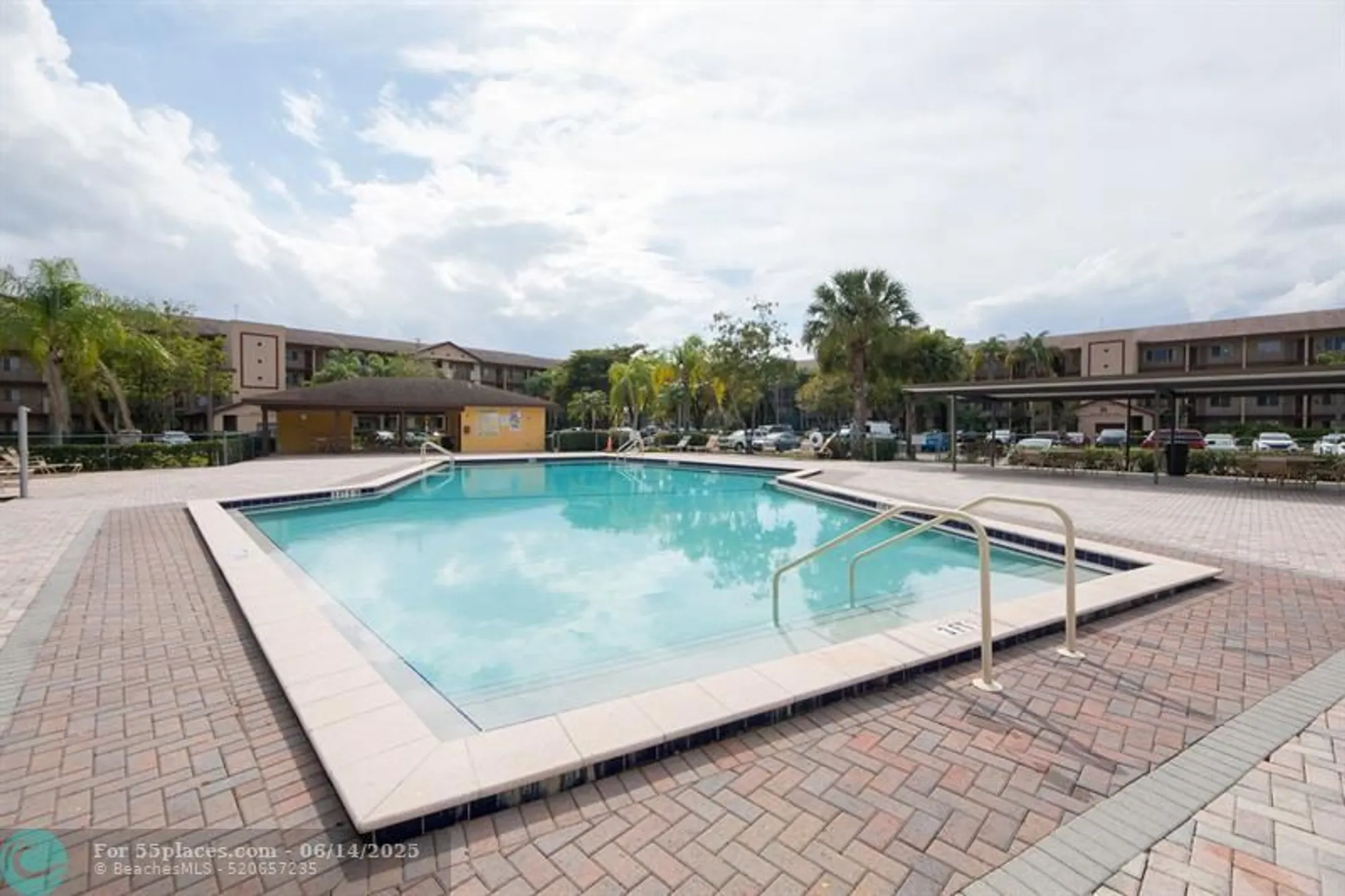 Property Slideshow image 38 of 62 | 750 sw 138th ave apt 403f, Pembroke Pines, FL, 33027
