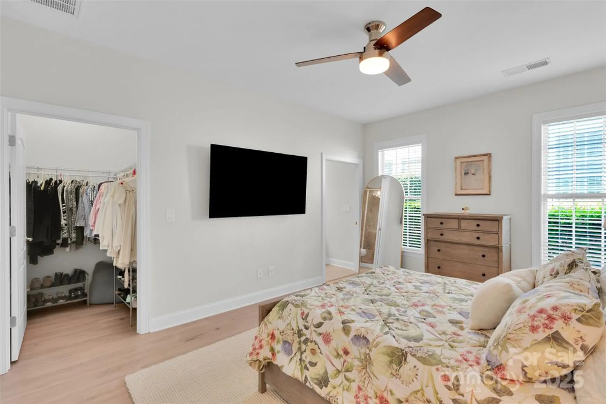 Property Slideshow image 14 of 29 | 13415 hazelbrook ln, Cornelius, NC, 28031