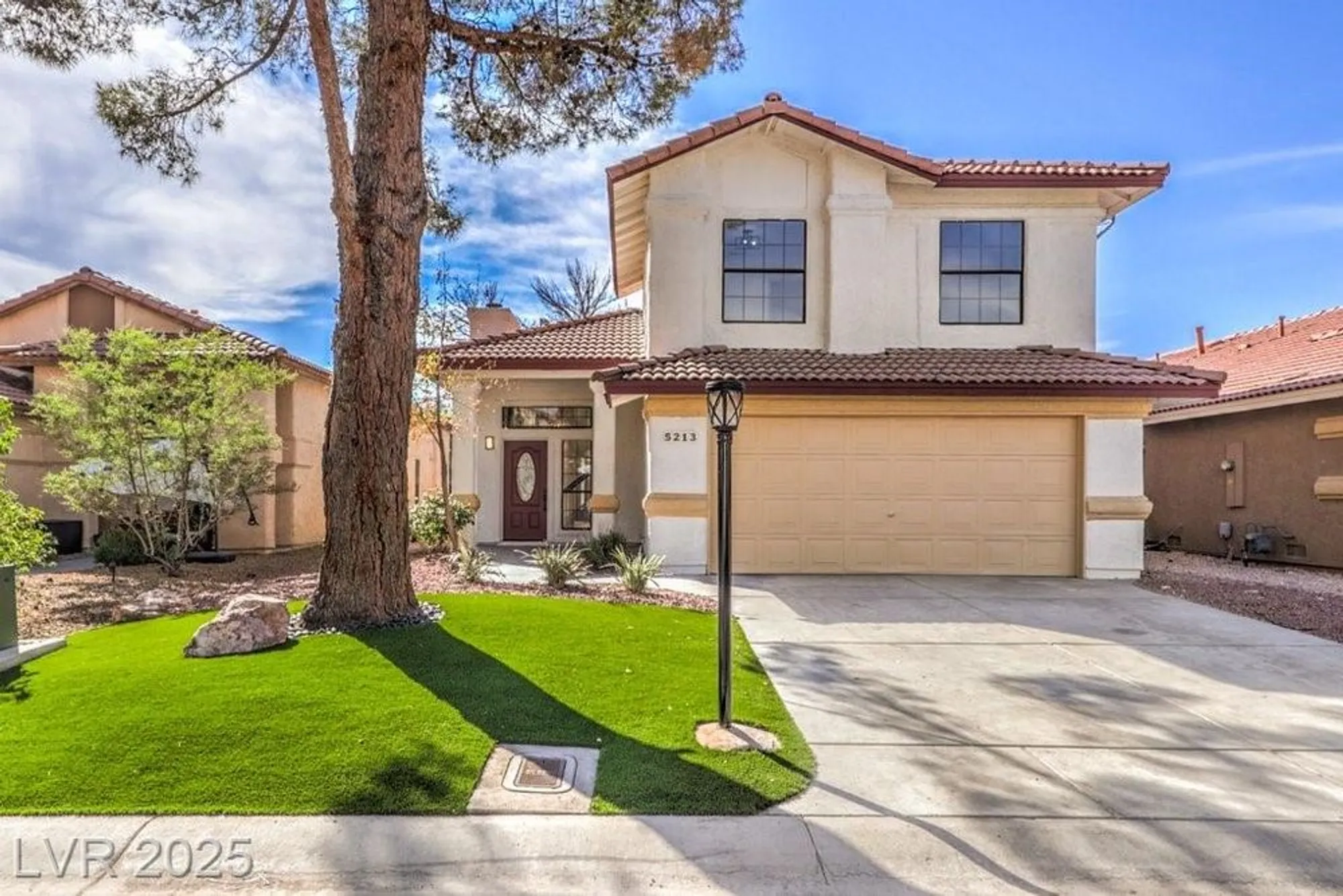 Property Slideshow image 1 of 37 | 5213 tamanar dr, Las Vegas, NV, 89130