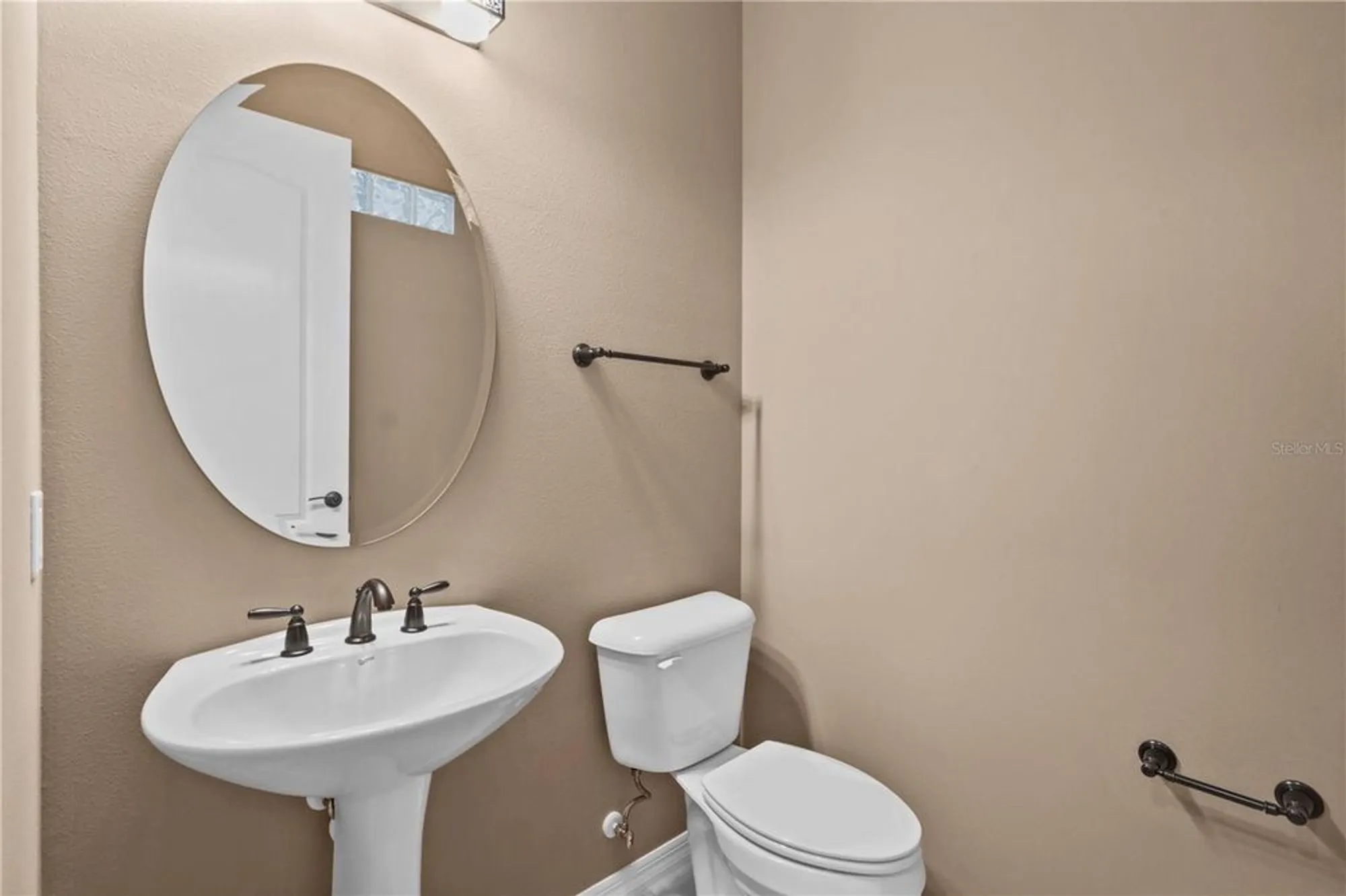 Property Slideshow image 25 of 57 | 1833 lancashire dr, Venice, FL, 34293