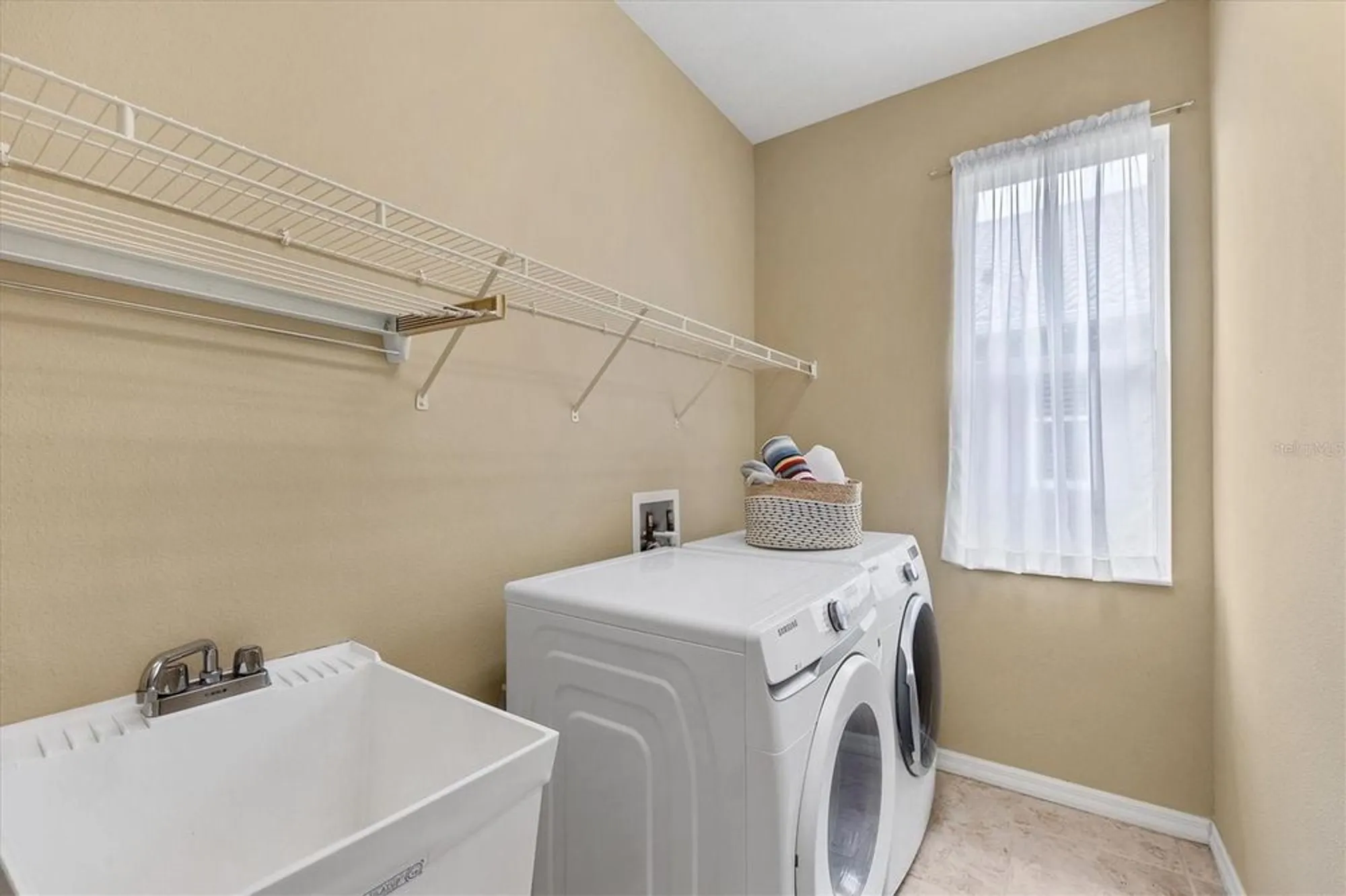 Property Slideshow image 28 of 70 | 1241 creek nine dr, North Port, FL, 34291