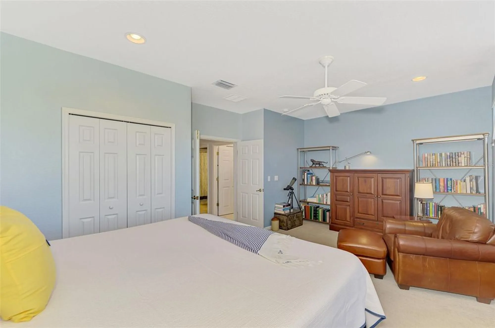 Property Slideshow image 39 of 75 | 4628 club dr h201, Port Charlotte, FL, 33953
