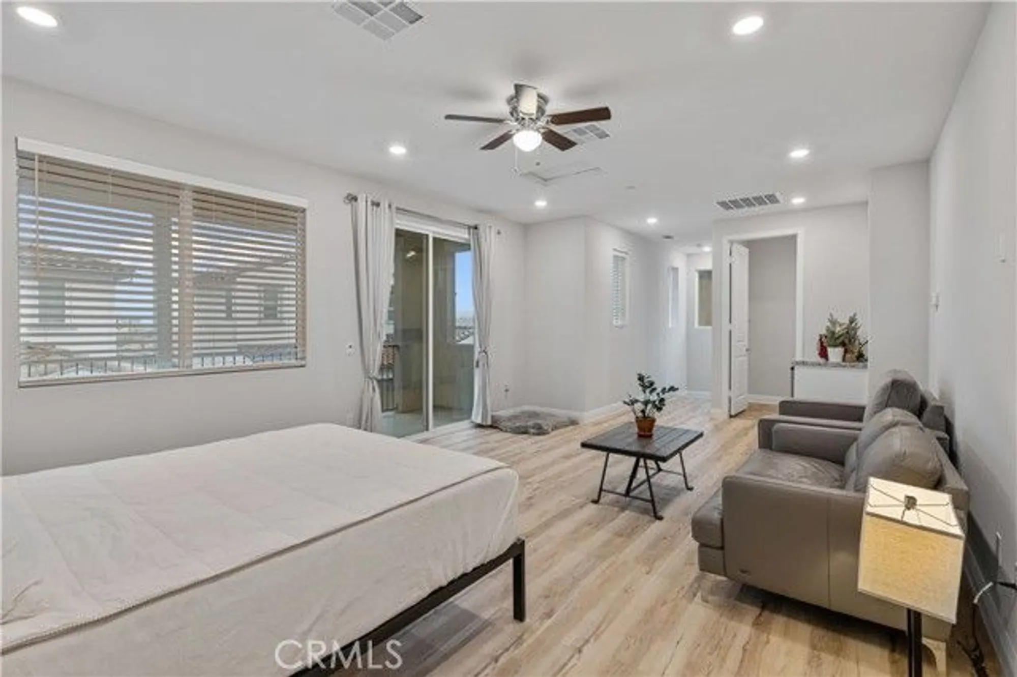 Property Slideshow image 37 of 55 | 20608 galloway dr, Santa Clarita, CA, 91350