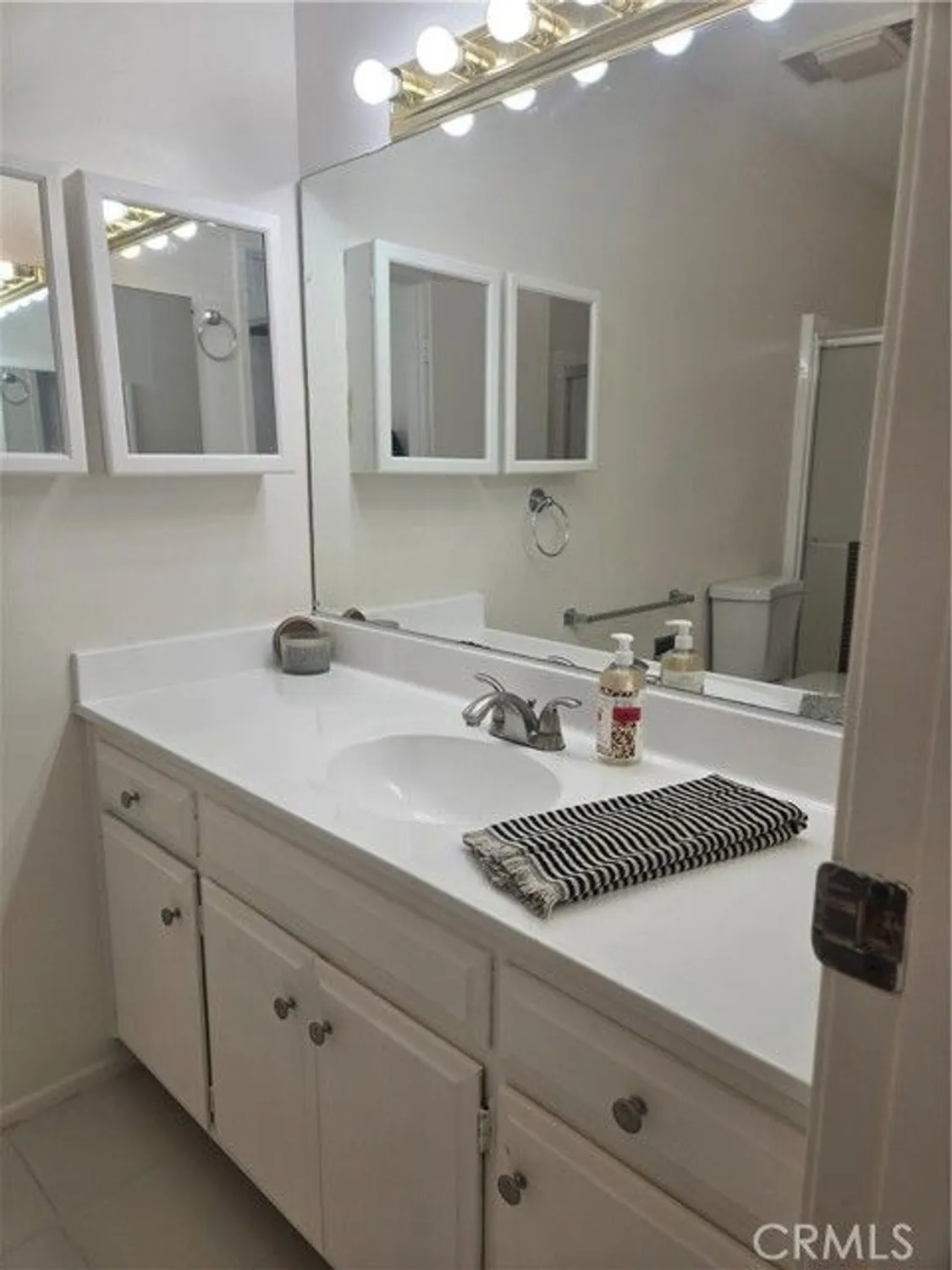 Property Slideshow image 21 of 48 | 28356 princessa ct, Murrieta, CA, 92563