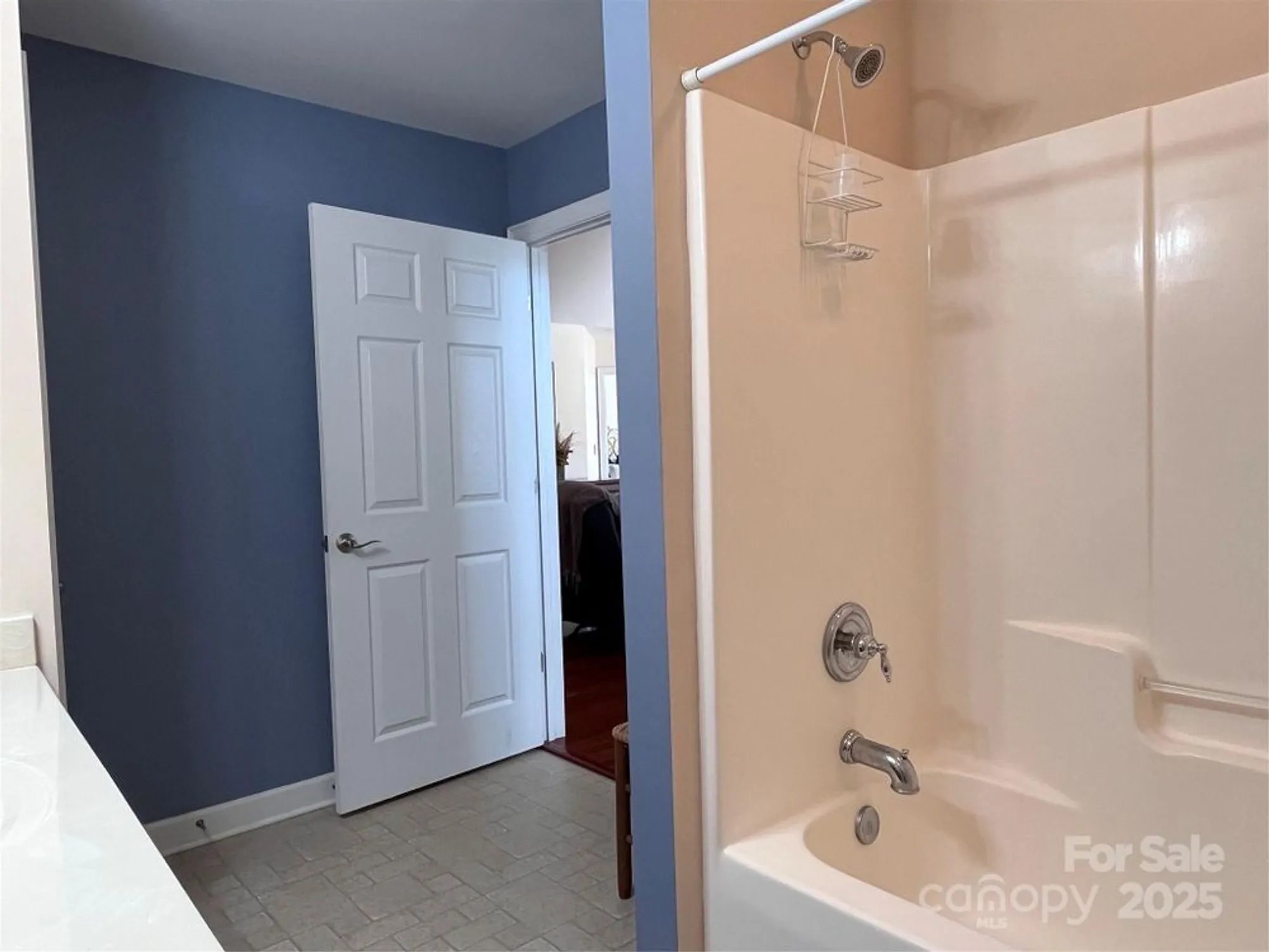 Property Slideshow image 25 of 32 | 5518 prosperity view dr, Charlotte, NC, 28269