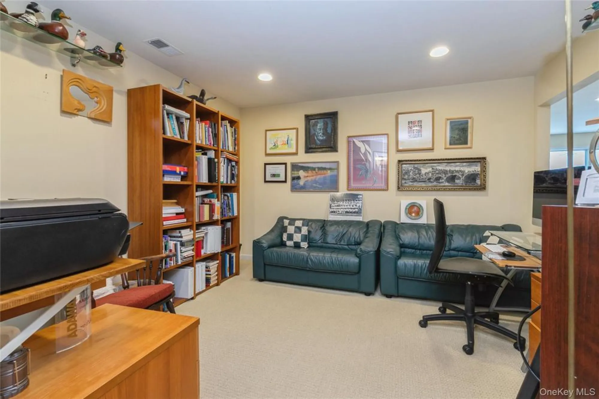 Property Slideshow image 19 of 44 | 95 cove ln, East Setauket, NY, 11733