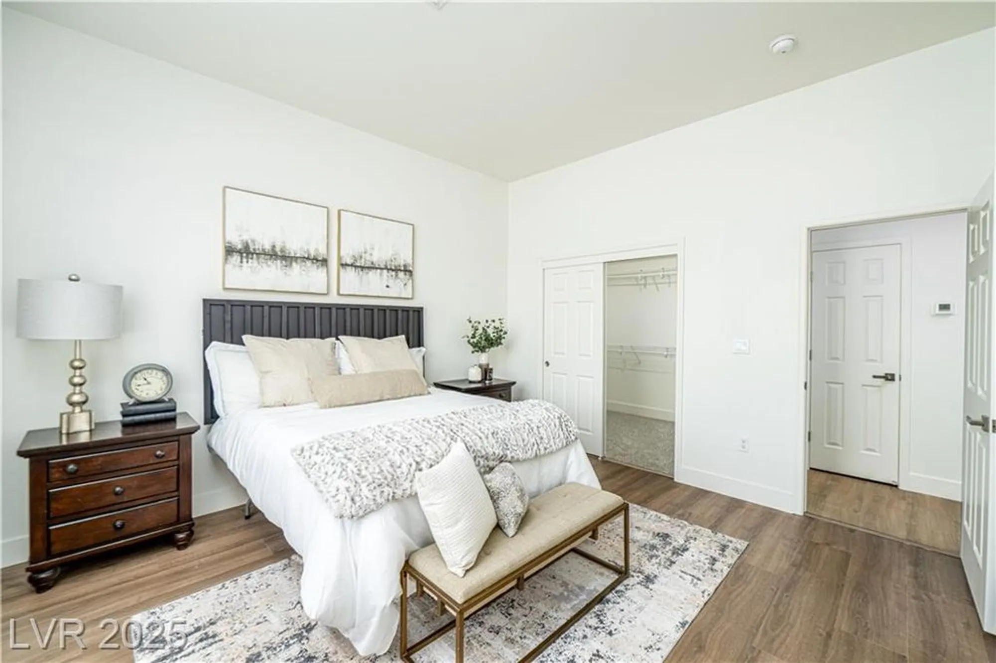 Property Slideshow image 13 of 37 | 10301 coal creek pl, Las Vegas, NV, 89134