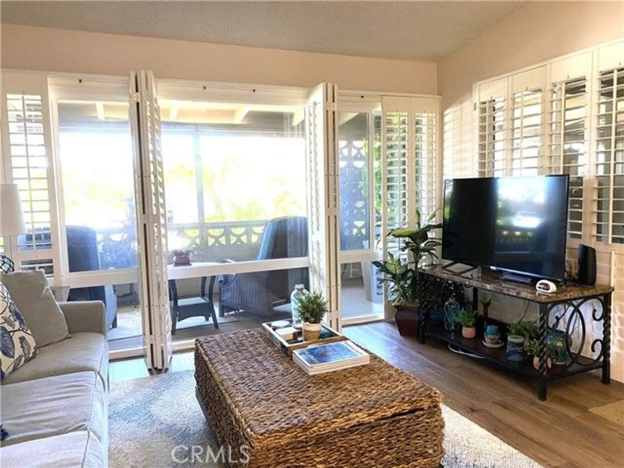 Property Slideshow image 12 of 30 | 13380 danbury ln # m6-130d, Seal Beach, CA, 90740