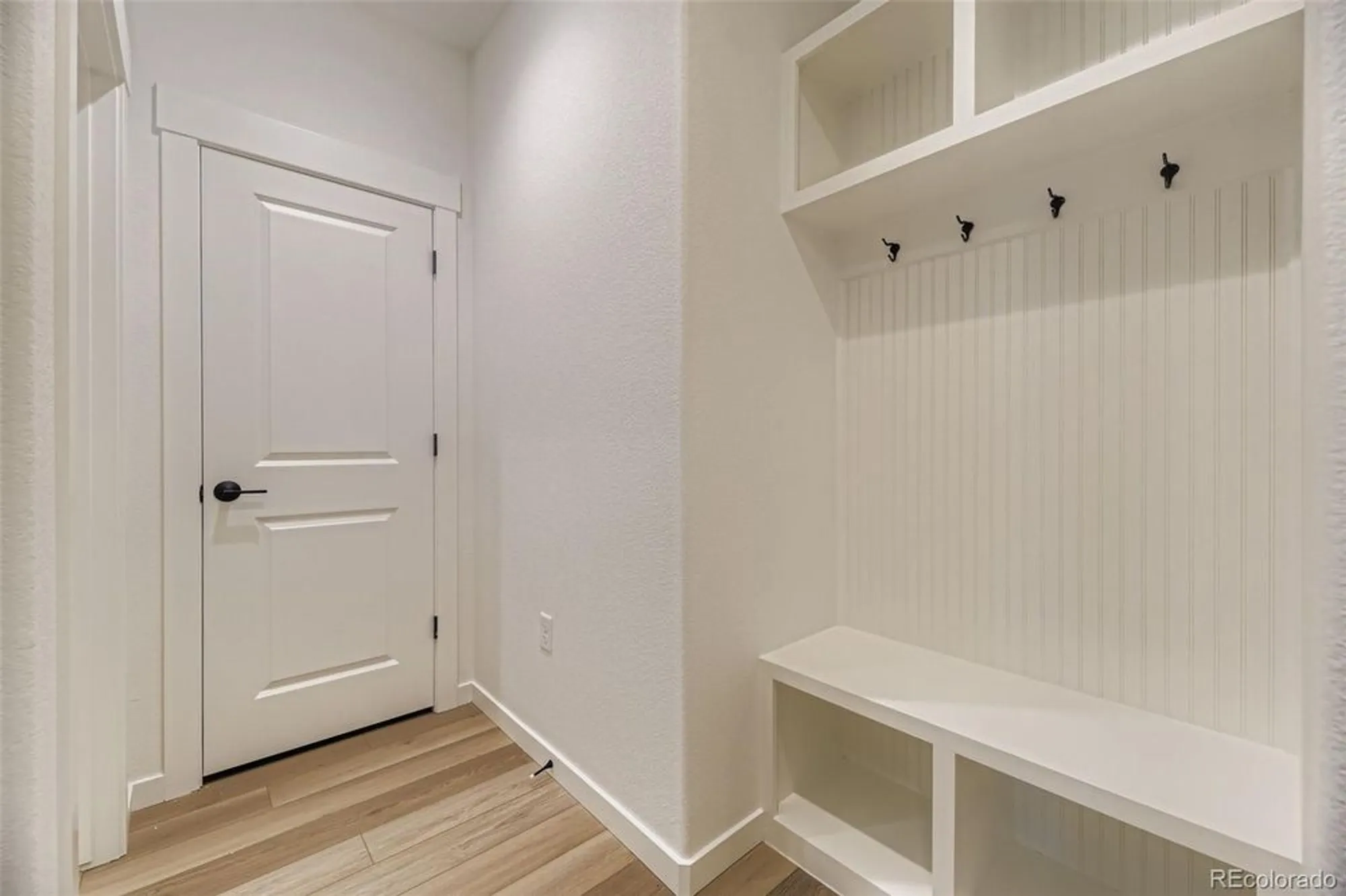 Property Slideshow image 21 of 25 | 8905 s riviera way, Aurora, CO, 80016