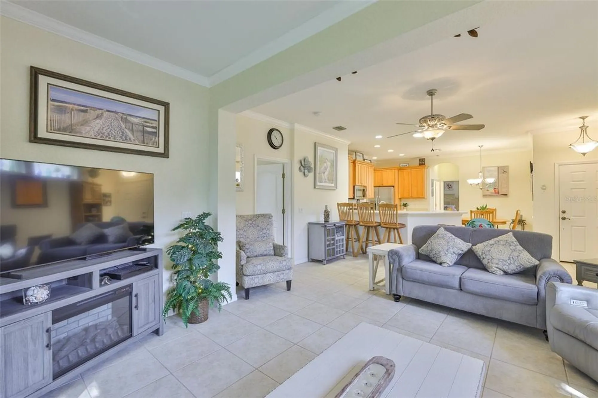 Property Slideshow image 13 of 63 | 2044 sifield greens way, Sun City Center, FL, 33573