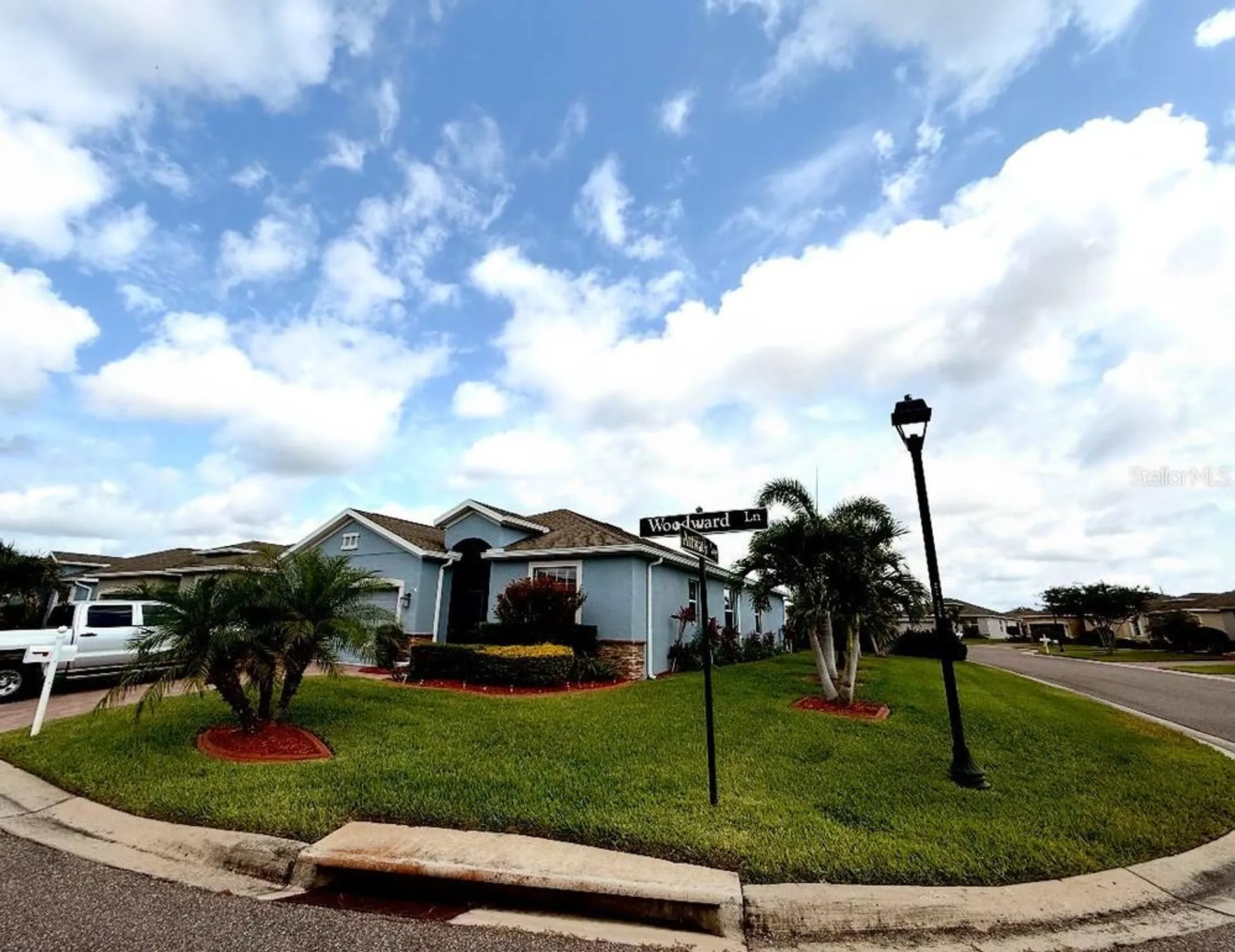 Property Slideshow image 6 of 12 | 2919 woodward ln, Winter Haven, FL, 33884