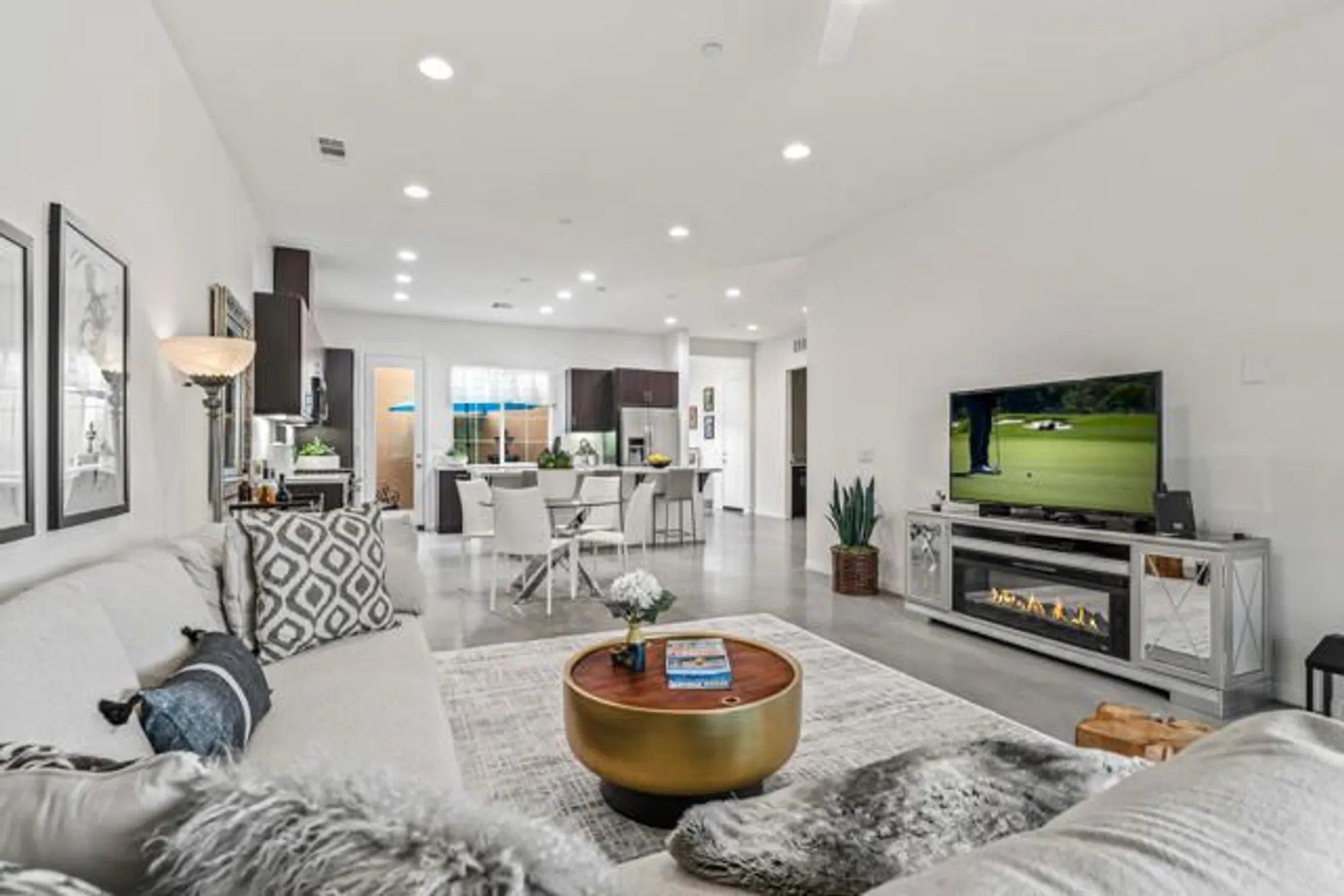 Property Slideshow image 2 of 57 | 4018 via fragante 2, Palm Desert, CA, 92260