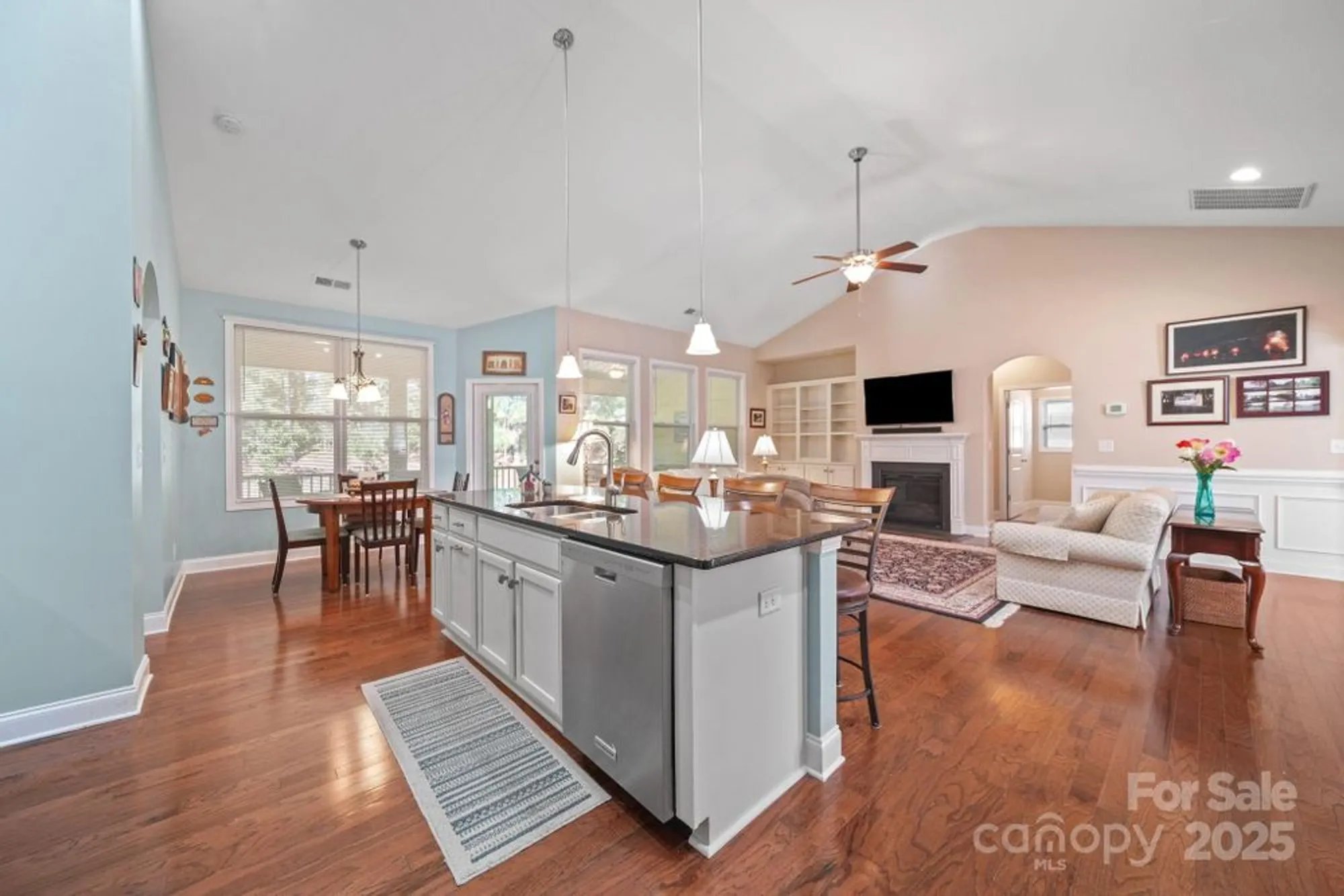 Property Slideshow image 15 of 47 | 5326 casper dr, Charlotte, NC, 28214