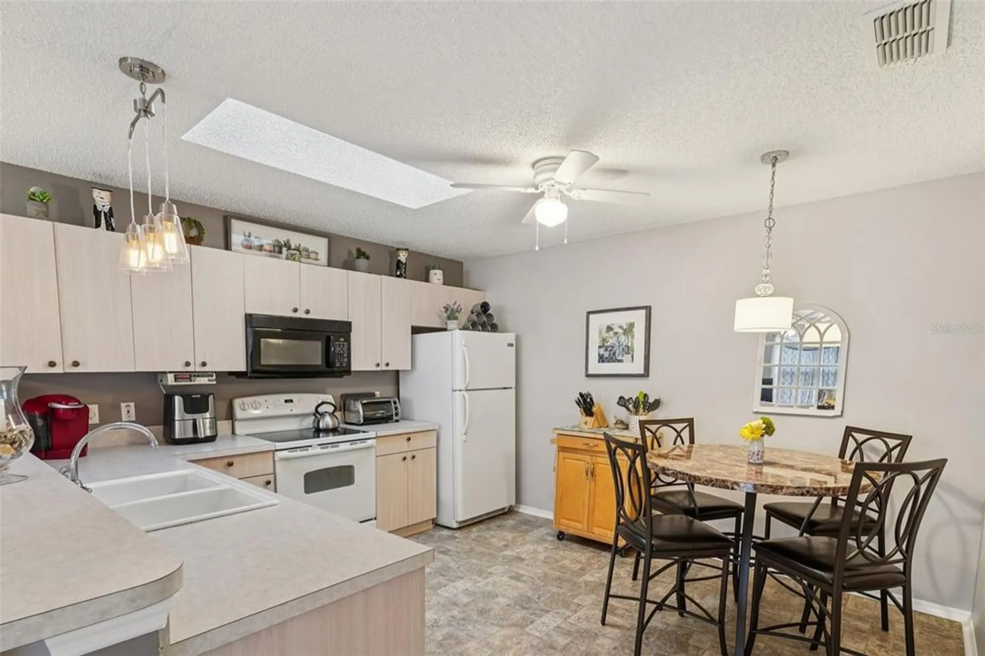 Property Slideshow image 16 of 32 | 1649 campos dr, The Villages, FL, 32162