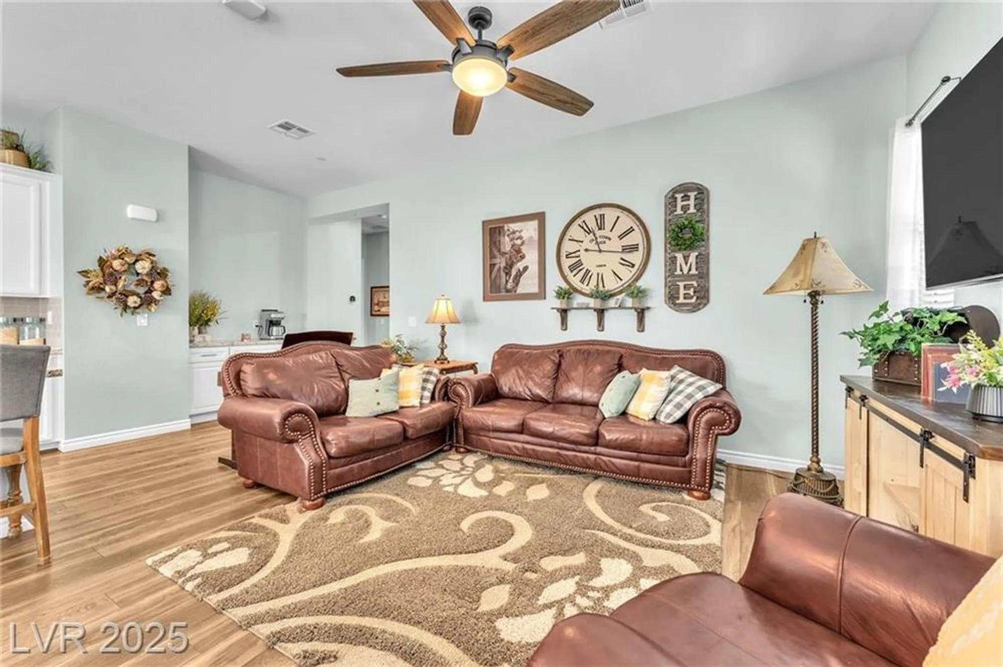 Property Slideshow image 18 of 32 | 771 cactus crossing st, Henderson, NV, 89011