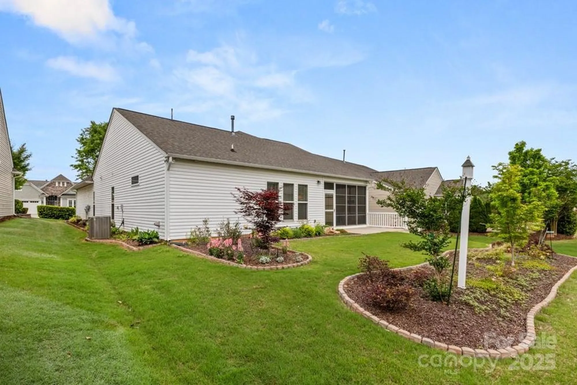 Property Slideshow image 23 of 36 | 20135 dovekie ln, Fort Mill, SC, 29707