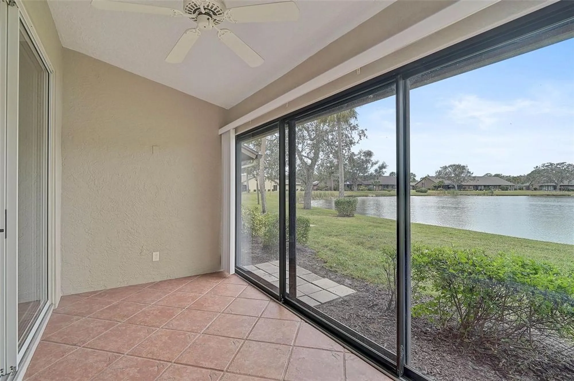 Property Slideshow image 34 of 50 | 7146 lakeside dr, Sarasota, FL, 34243