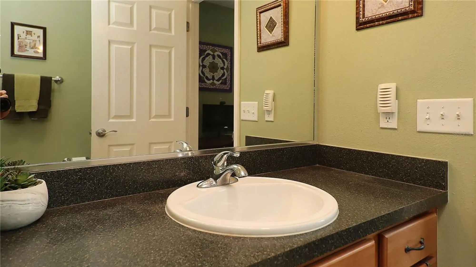 Property Slideshow image 21 of 29 | 3772 viscaya ct, The Villages, FL, 32163