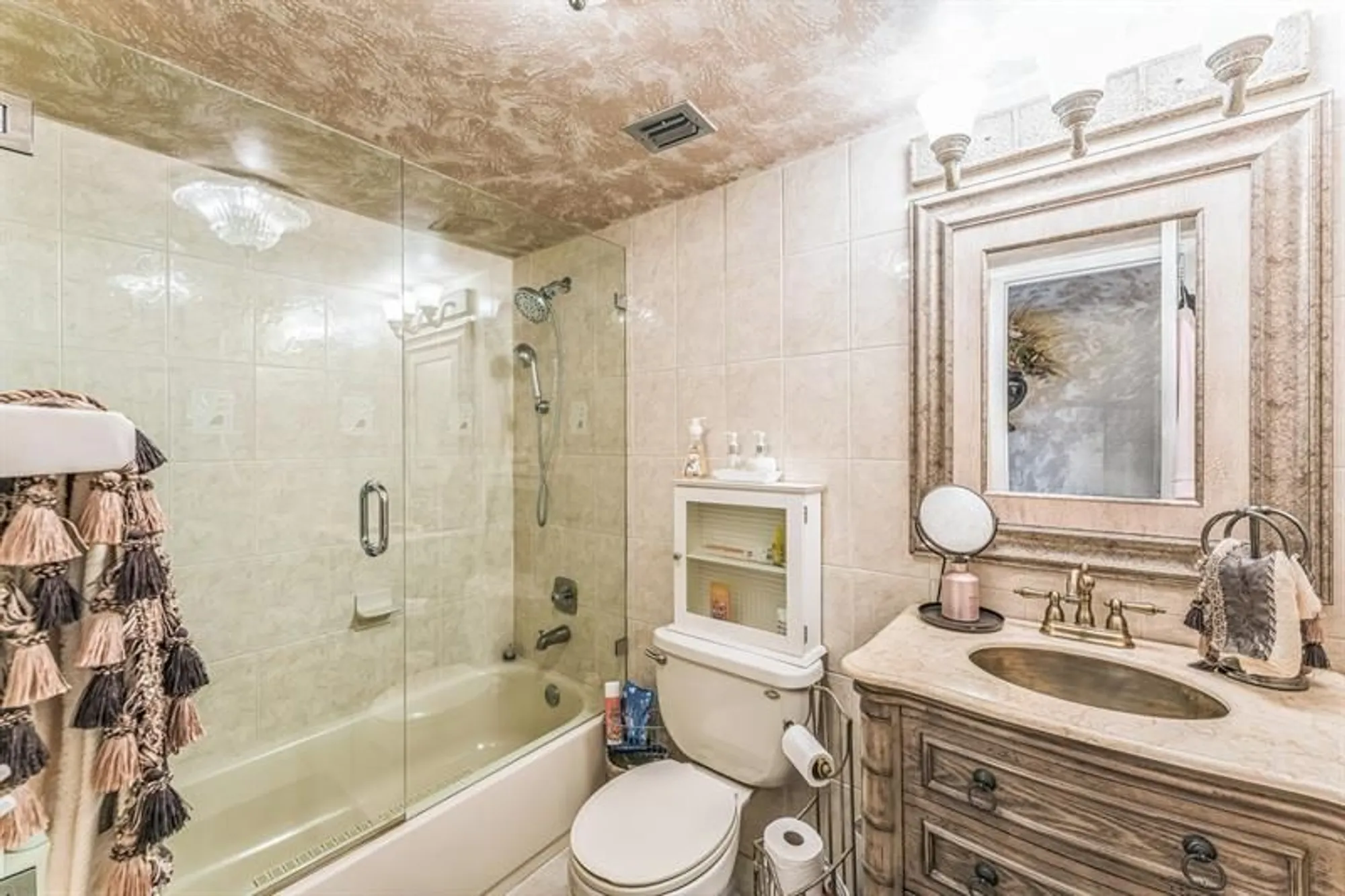 Property Slideshow image 20 of 22 | 581 mansfield n # 581, Boca Raton, FL, 33434