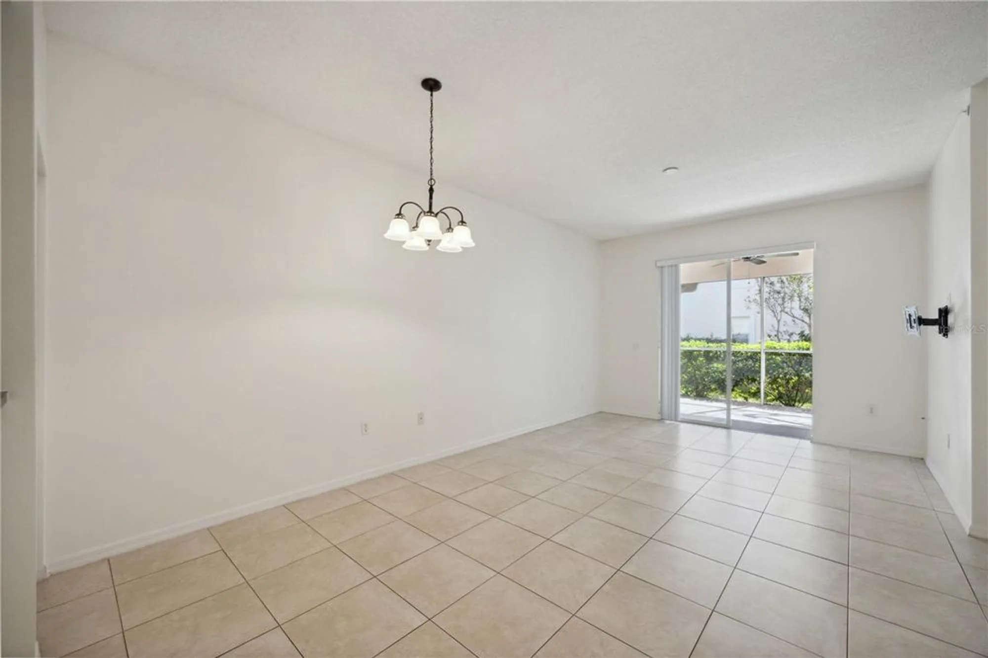 Property Slideshow image 9 of 25 | 4260 central sarasota pkwy apt 213, Sarasota, FL, 34238