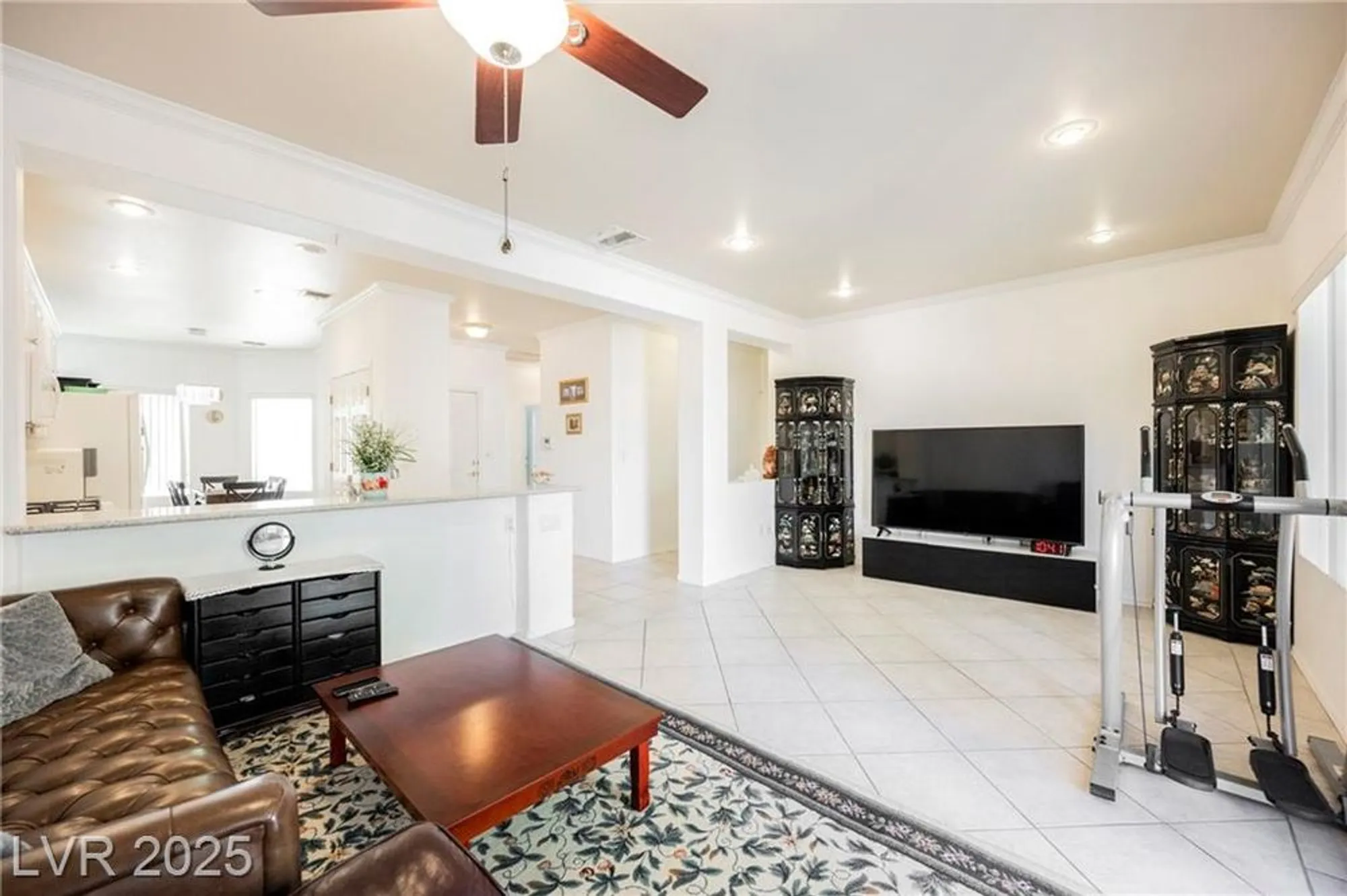 Property Slideshow image 13 of 50 | 1818 eagle mesa ave, Henderson, NV, 89012