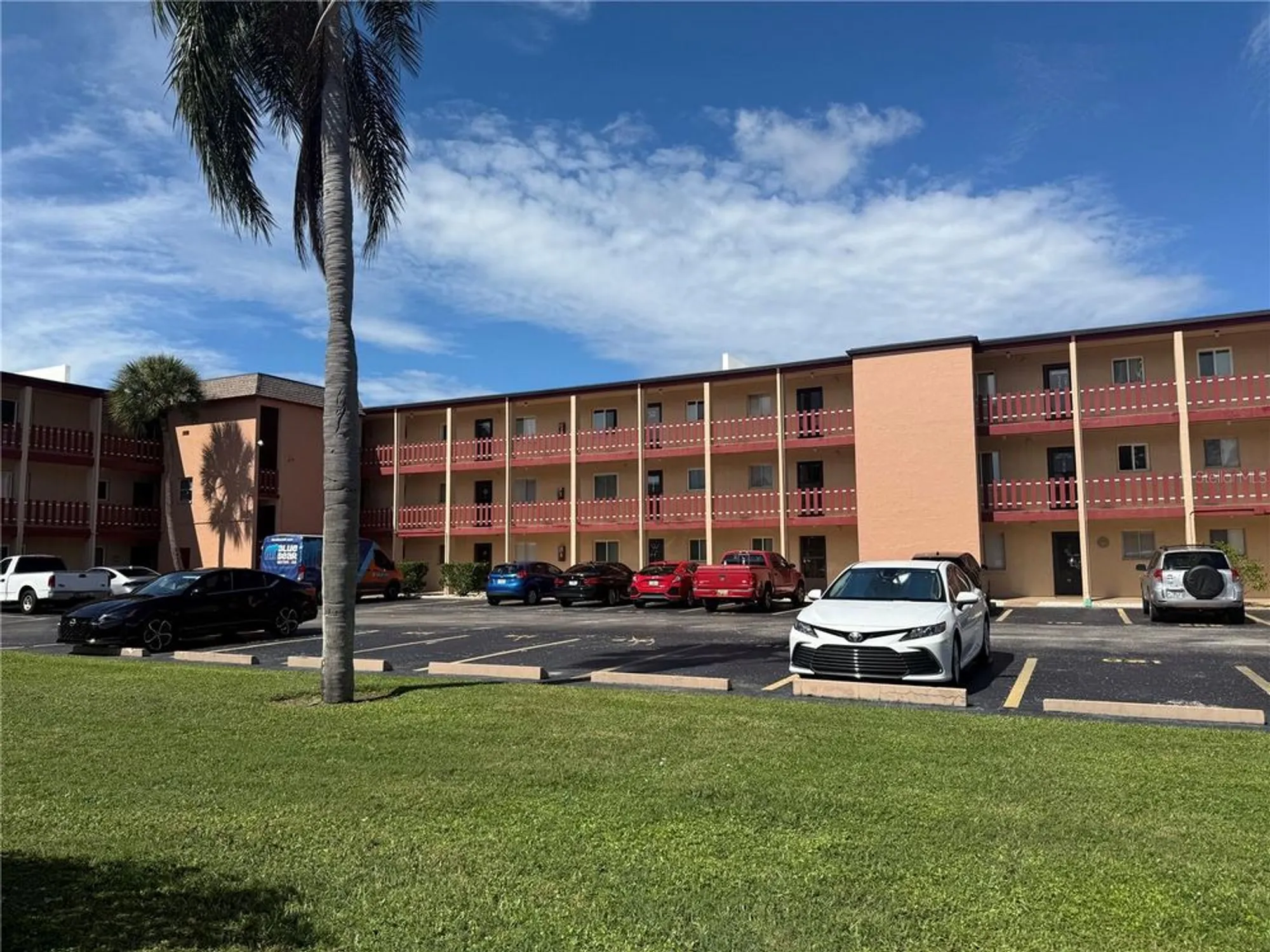 Property Slideshow image 1 of 41 | 4186 heron way # b-219, Bradenton, FL, 34205