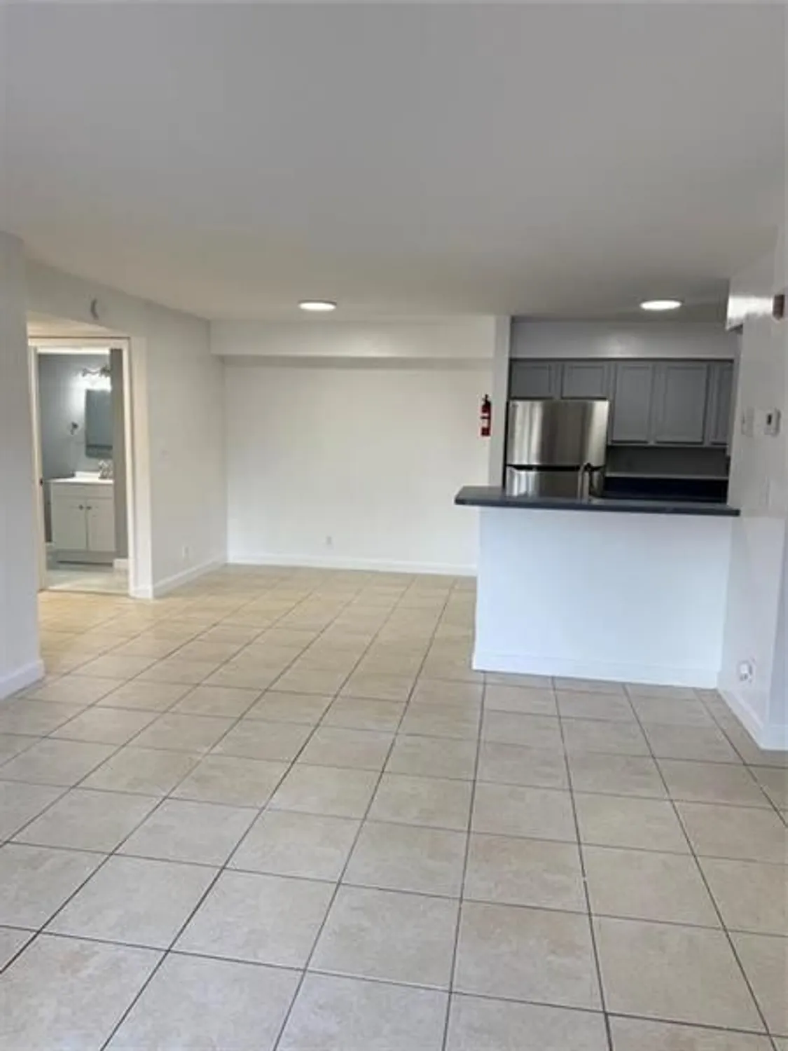 Property Slideshow image 4 of 24 | 7630 westwood dr apt 316, Tamarac, FL, 33321