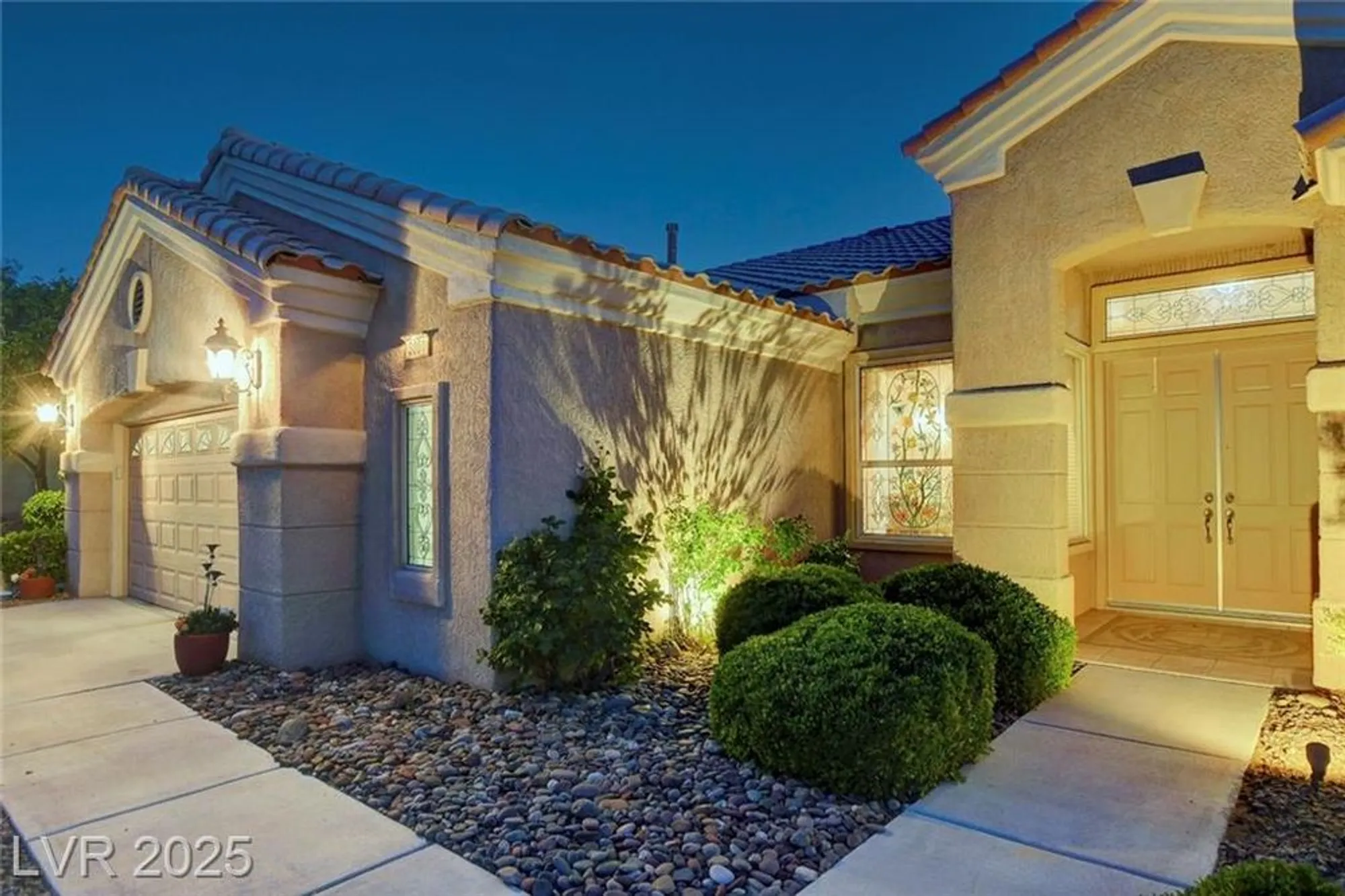 Property Slideshow image 2 of 29 | 3001 swan hill dr, Las Vegas, NV, 89134