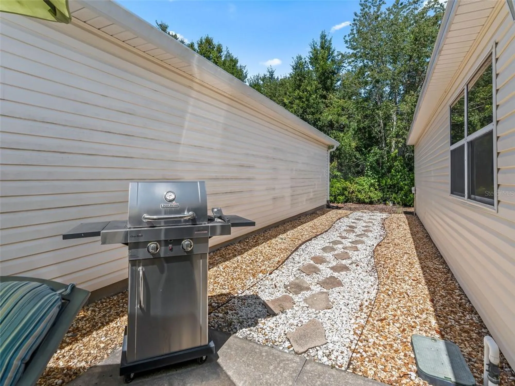 Property Slideshow image 21 of 27 | 1717 campos dr, The Villages, FL, 32162