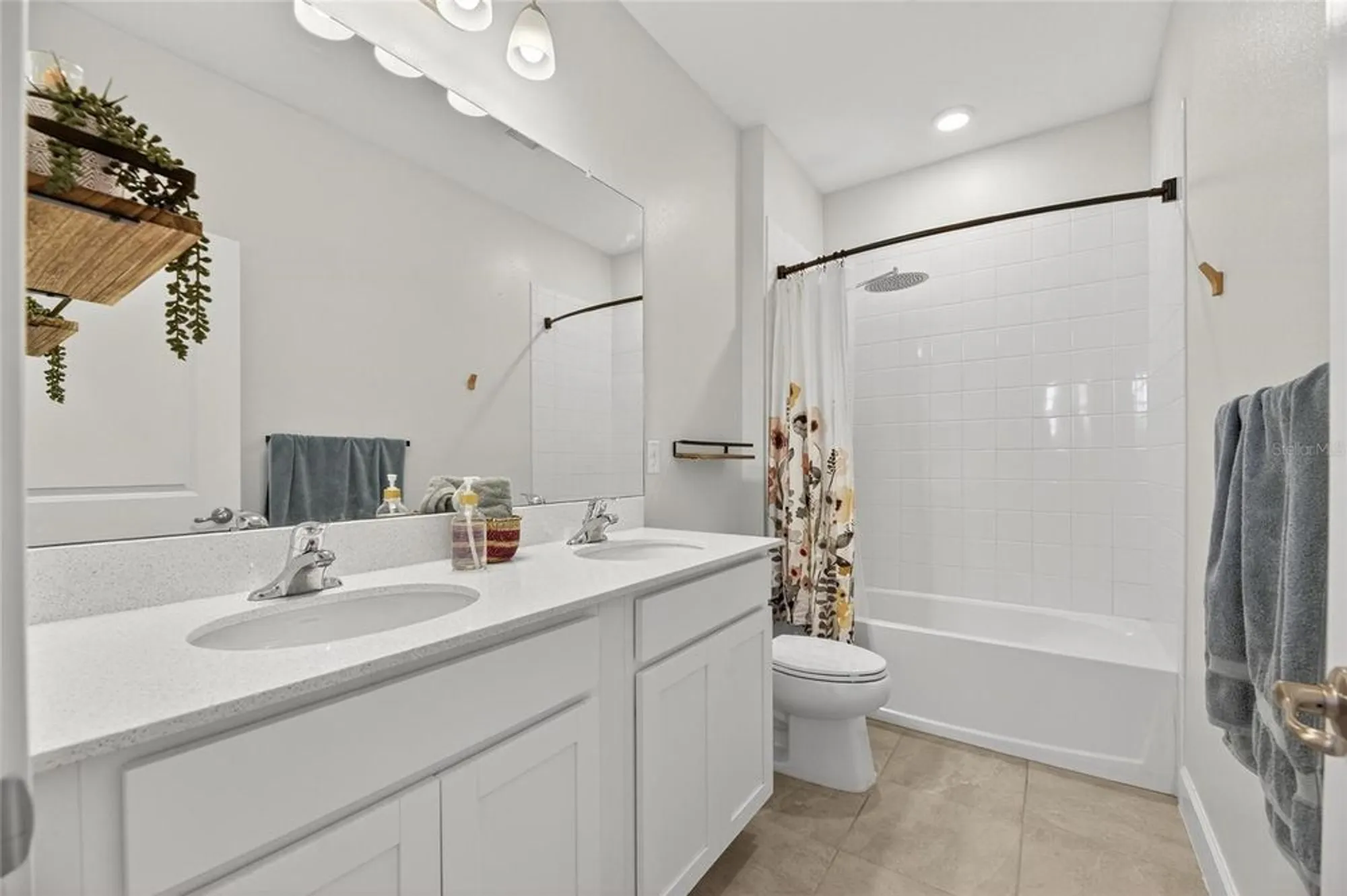 Property Slideshow image 42 of 91 | 324 blackrock ln, Apollo Beach, FL, 33572