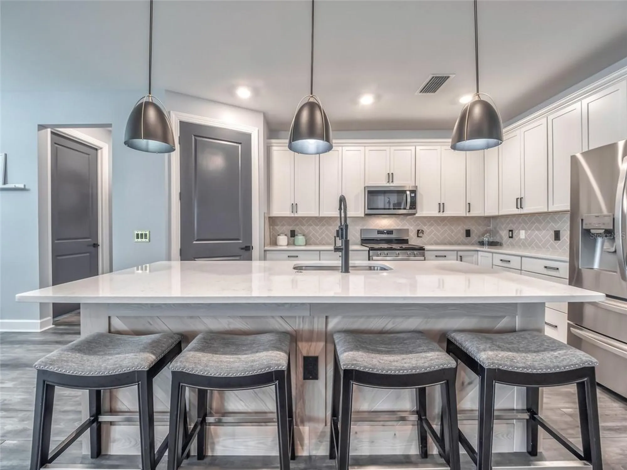 Property Slideshow image 16 of 84 | 7683 summerland cv, Lakewood Ranch, FL, 34202