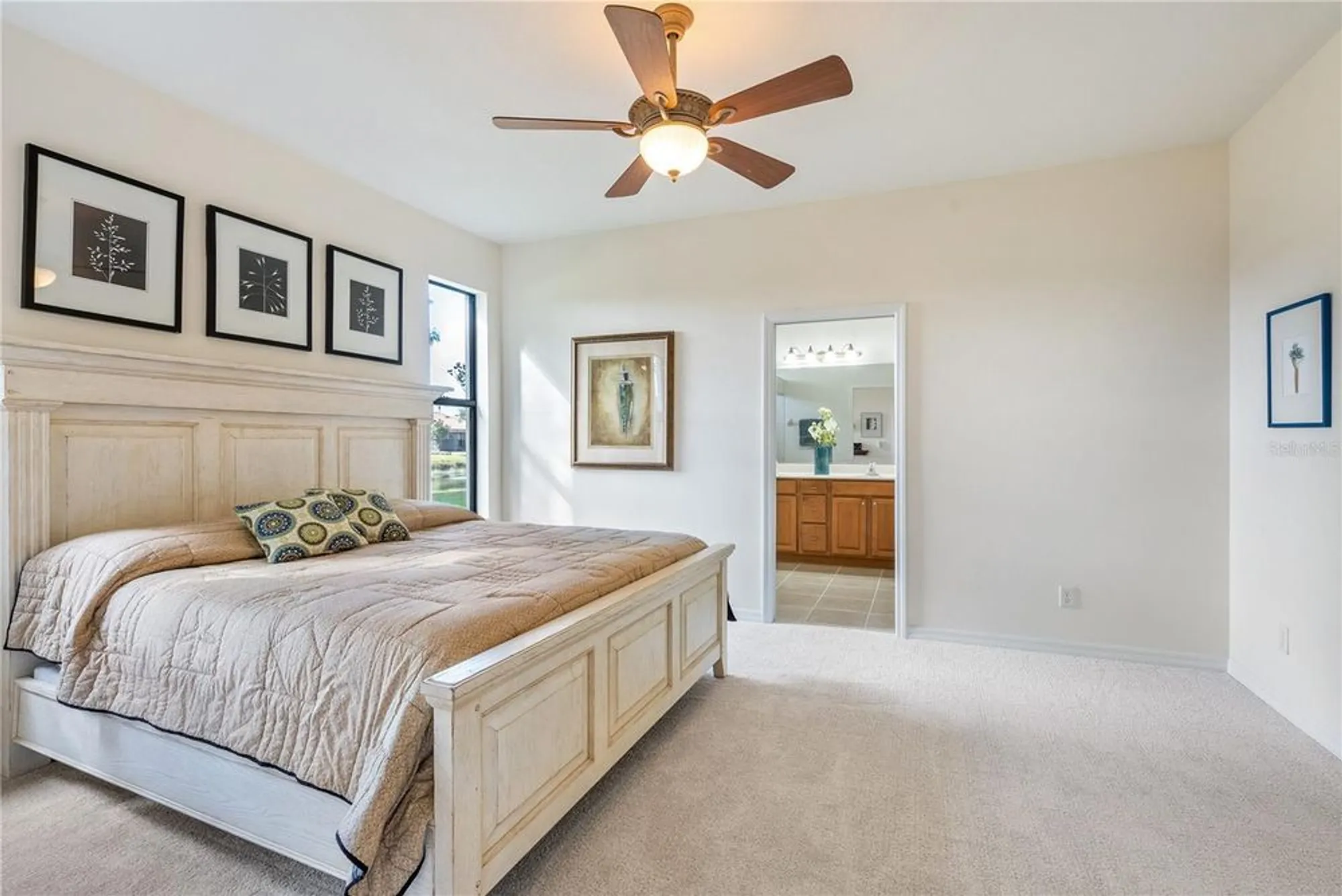 Property Slideshow image 18 of 42 | 1920 batello dr, Venice, FL, 34292