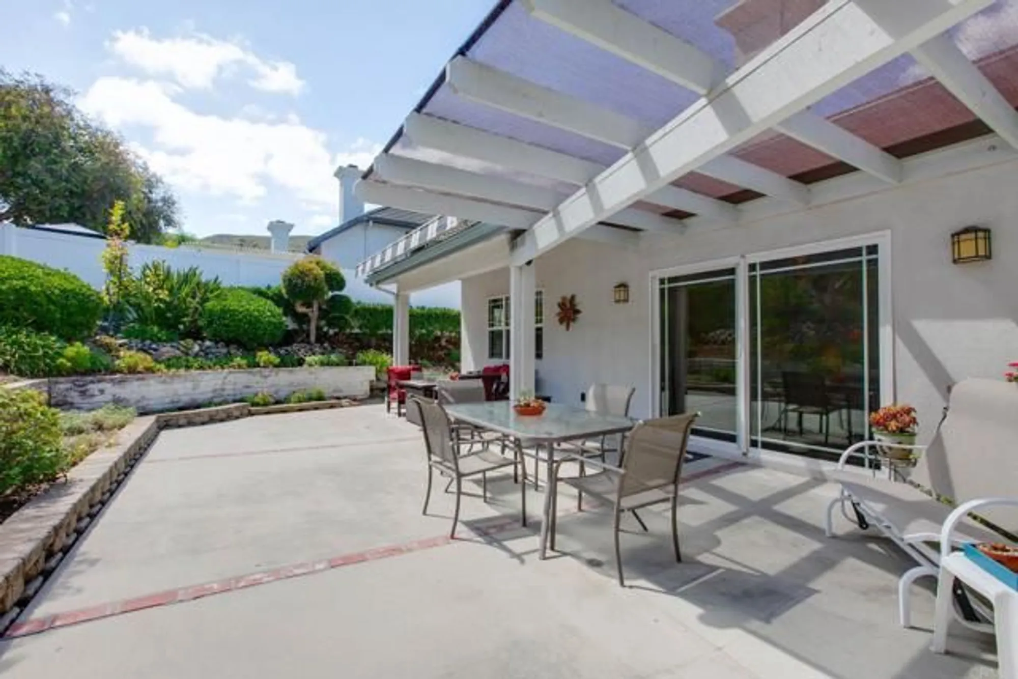 Property Slideshow image 22 of 33 | 1911 la subida way, San Marcos, CA, 92078