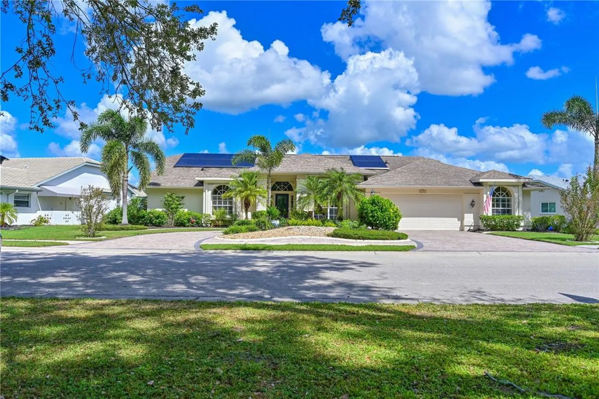 Property Slideshow image 7 of 89 | 6415 turners gap rd, Bradenton, FL, 34203