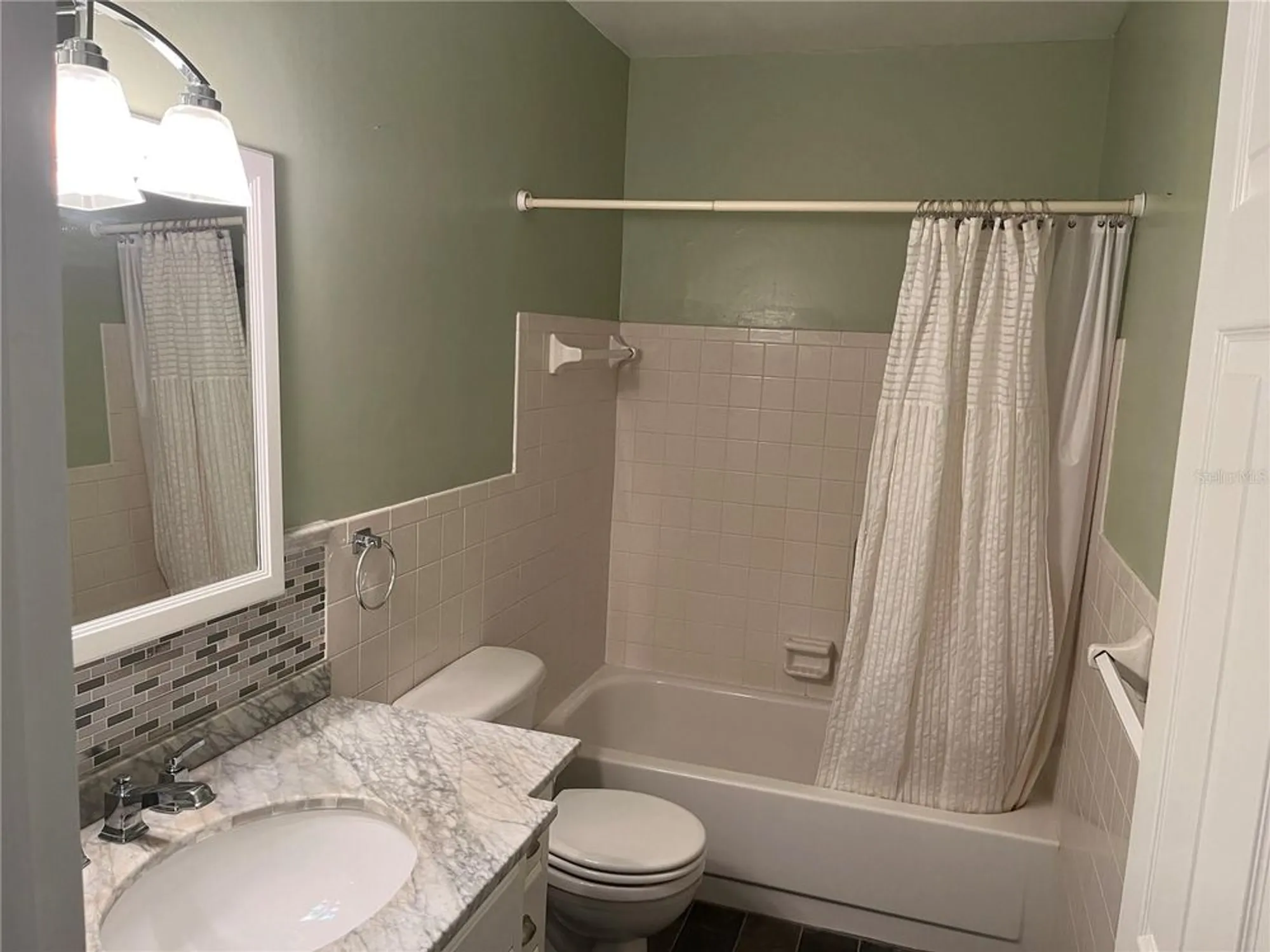 Property Slideshow image 20 of 53 | 2410 franciscan dr 18, Clearwater, FL, 33763