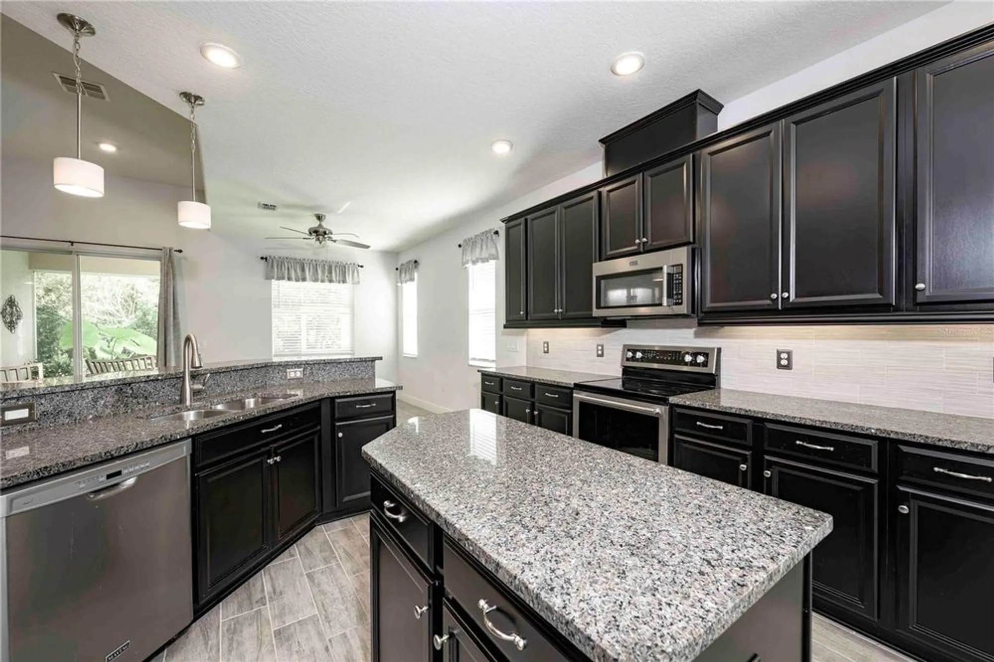 Property Slideshow image 13 of 42 | 12 huntington pl, Ormond Beach, FL, 32174