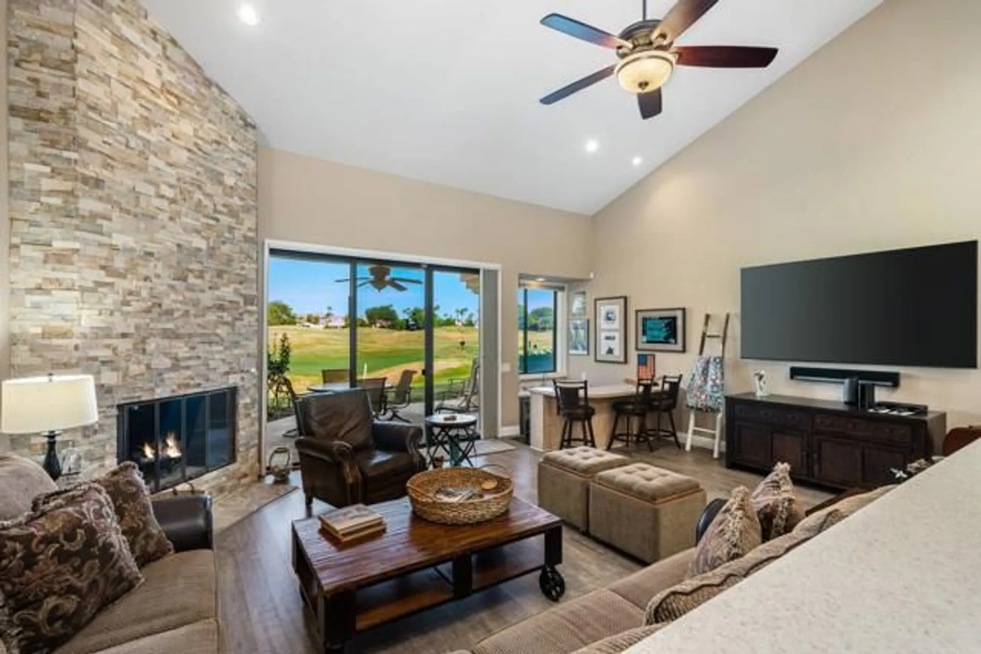 Property Slideshow image 22 of 44 | 54821 inverness way, La Quinta, CA, 92253