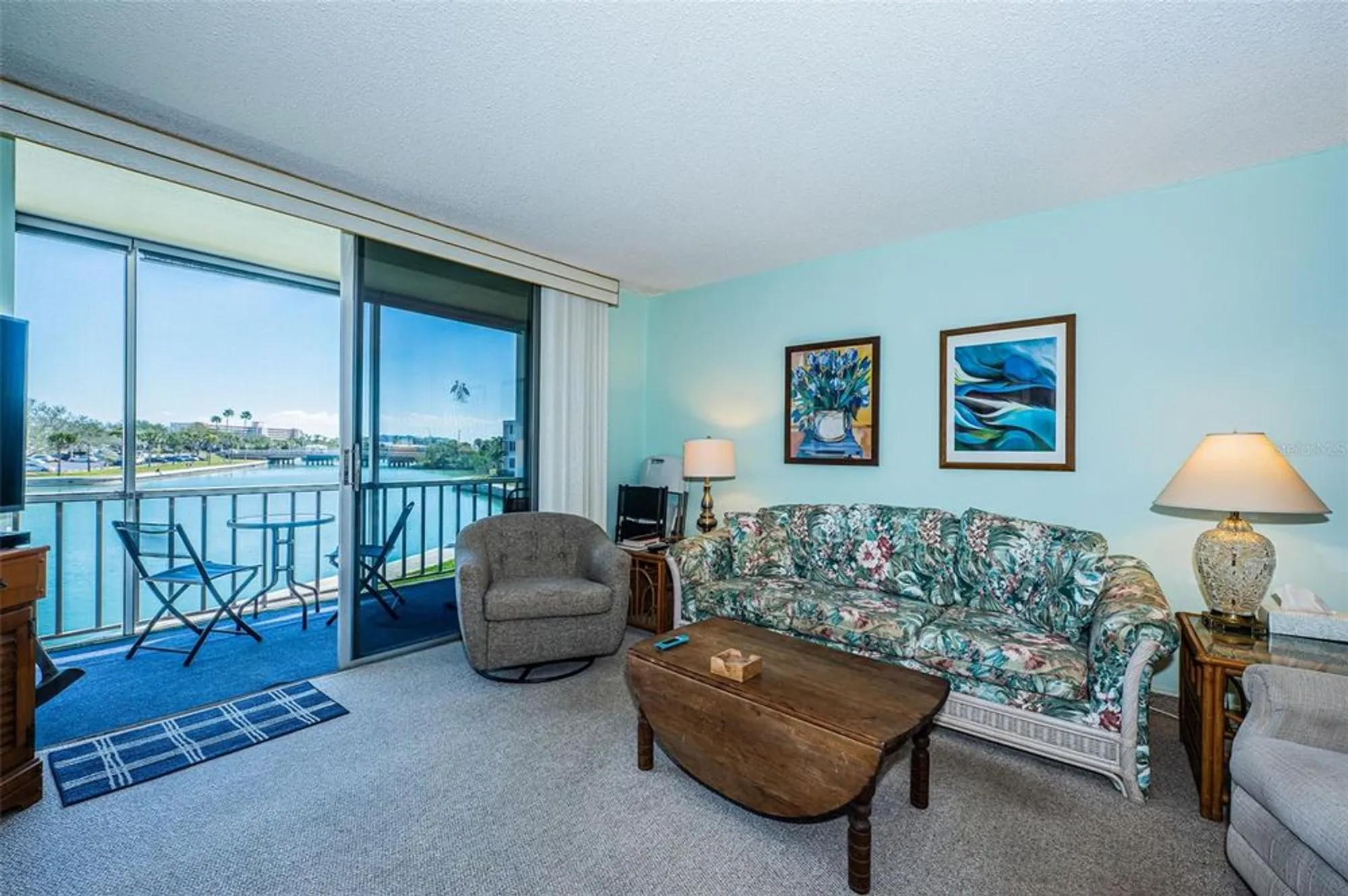 Property Slideshow image 8 of 32 | 7405 bay island dr 220, South Pasadena, FL, 33707