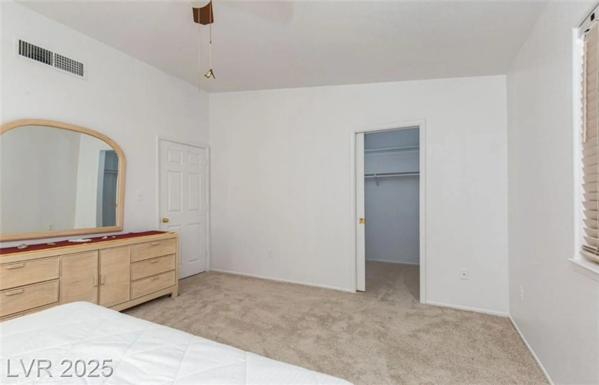 Property Slideshow image 19 of 24 | 2851 s valley view blvd 1021, Las Vegas, NV, 89102