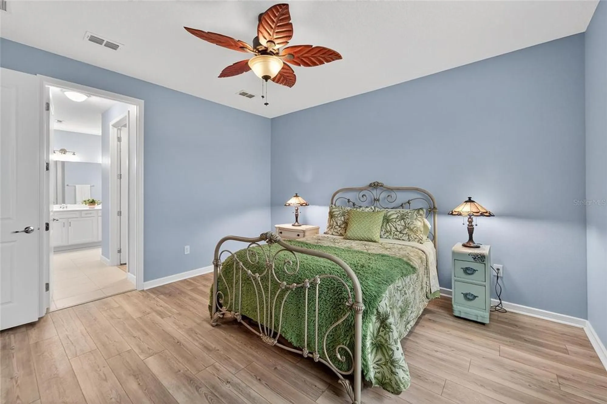 Property Slideshow image 22 of 49 | 5965 shorebird br, Land O Lakes, FL, 34638