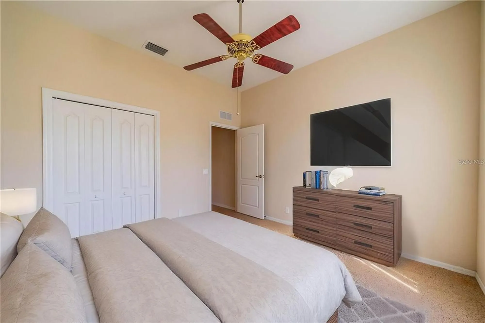 Property Slideshow image 39 of 60 | 445 noble faire dr, Sun City Center, FL, 33573