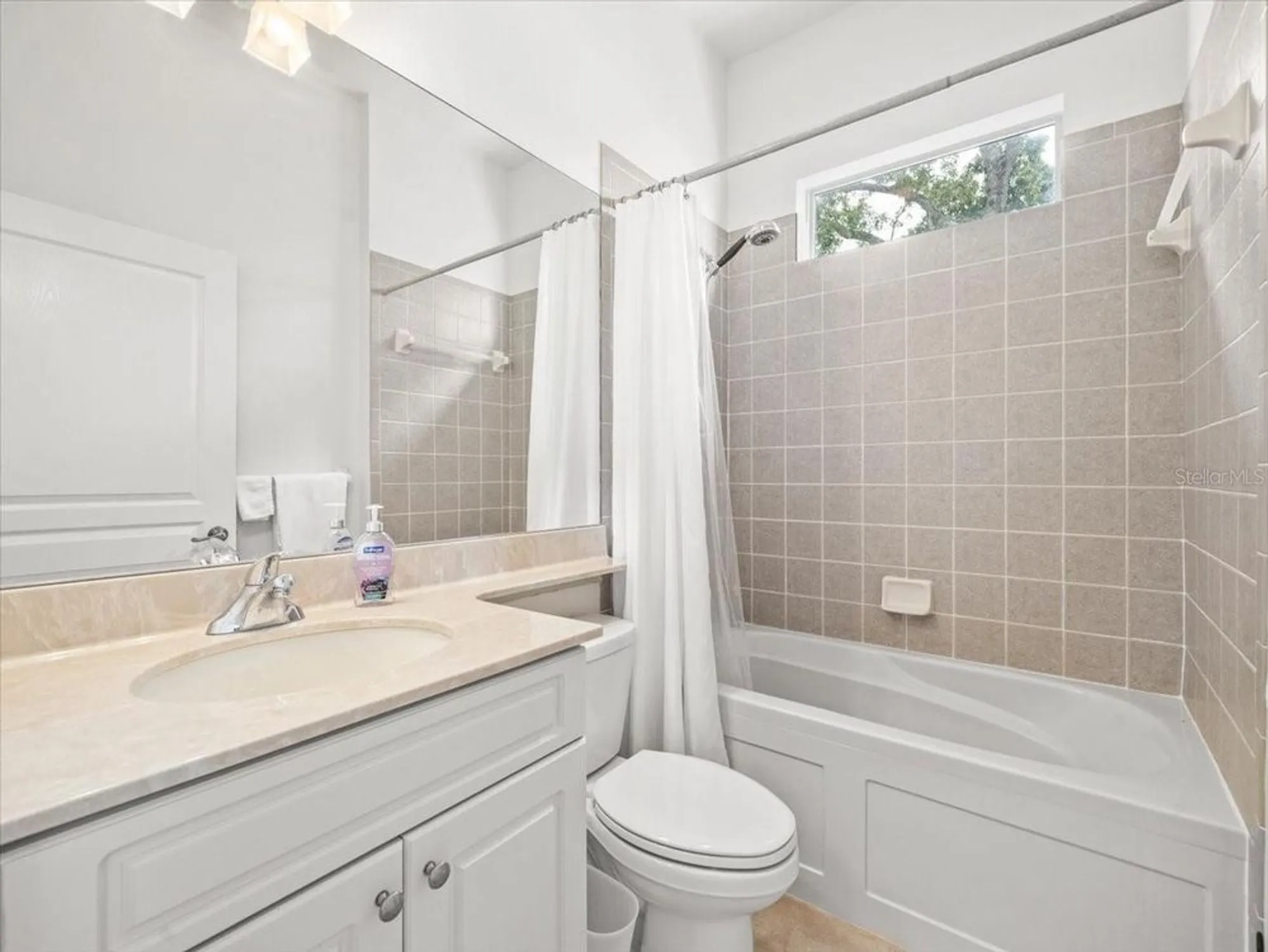 Property Slideshow image 36 of 62 | 9226 penelope dr, Weeki Wachee, FL, 34613