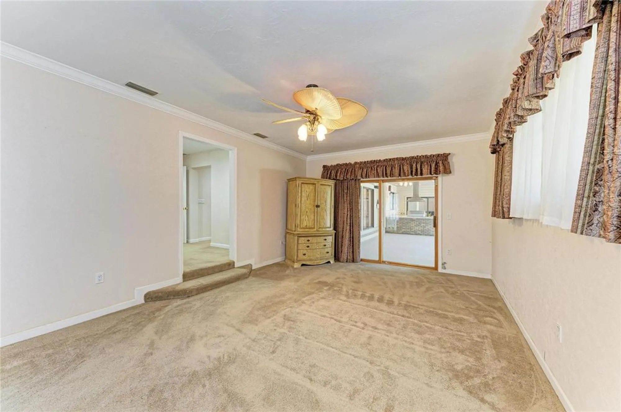 Property Slideshow image 34 of 83 | 5668 country lakes dr, Sarasota, FL, 34243