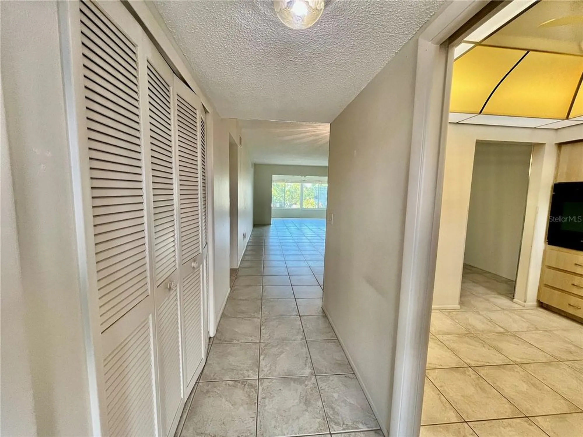 Property Slideshow image 12 of 50 | 2341 haitian dr 49, Clearwater, FL, 33763