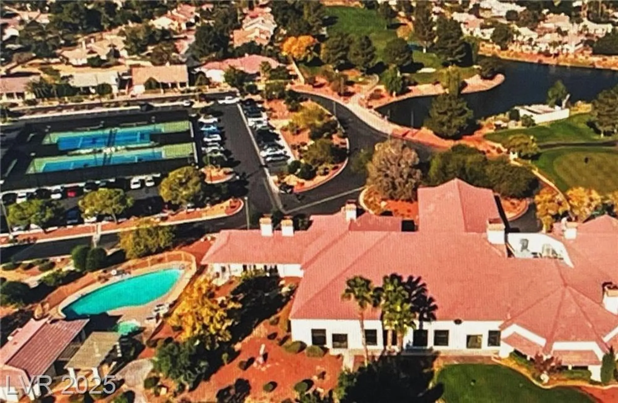 Property Slideshow image 41 of 47 | 5553 singing hills dr, Las Vegas, NV, 89130