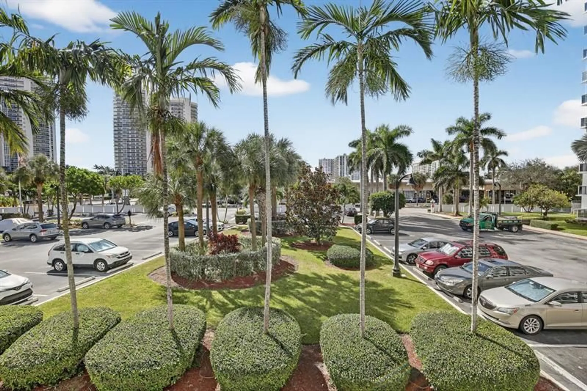 Property Slideshow image 22 of 28 | 3333 ne 34th st 209, Fort Lauderdale, FL, 33308