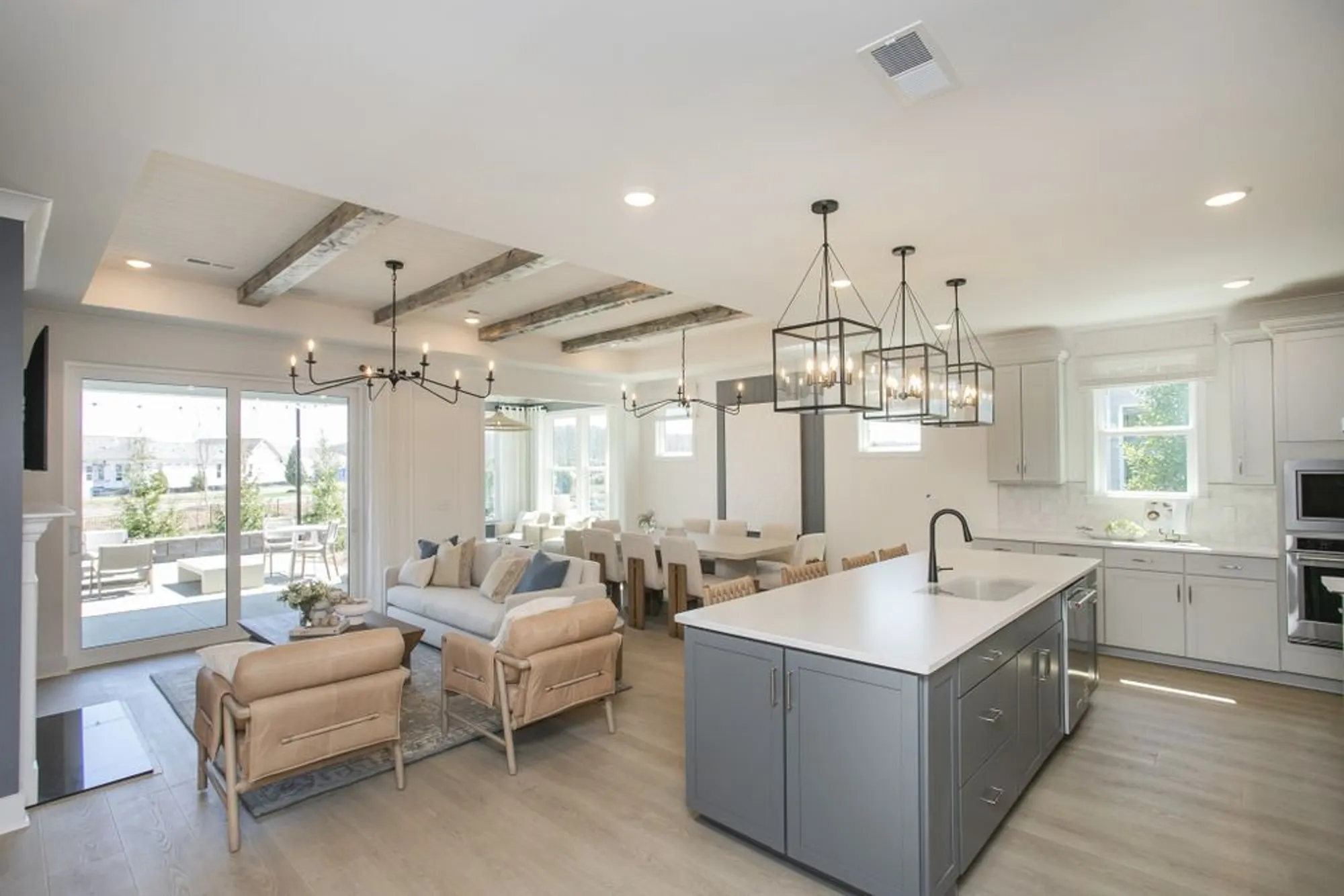 Property Slideshow image 19 of 44 | 816 everglade dr, Lebanon, TN, 37090