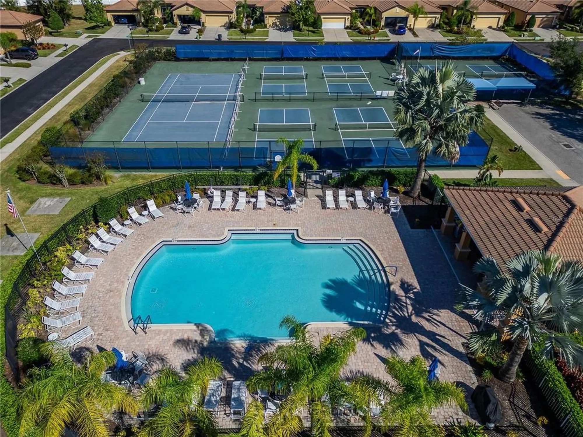 Property Slideshow image 69 of 72 | 420 cedar falls dr, Apollo Beach, FL, 33572