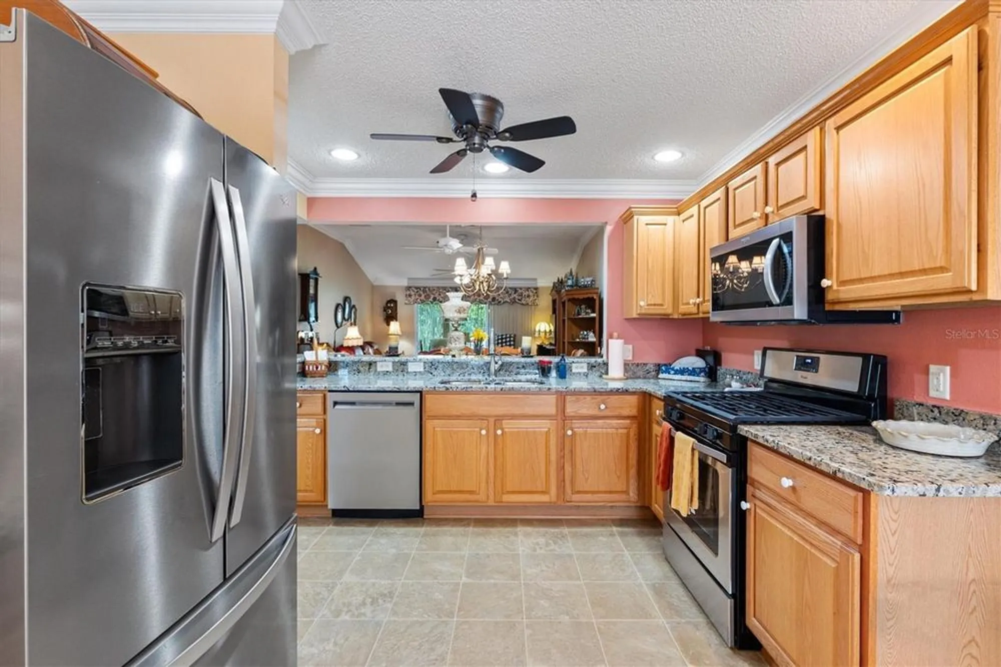 Property Slideshow image 7 of 43 | 1884 poppy cir, The Villages, FL, 32162