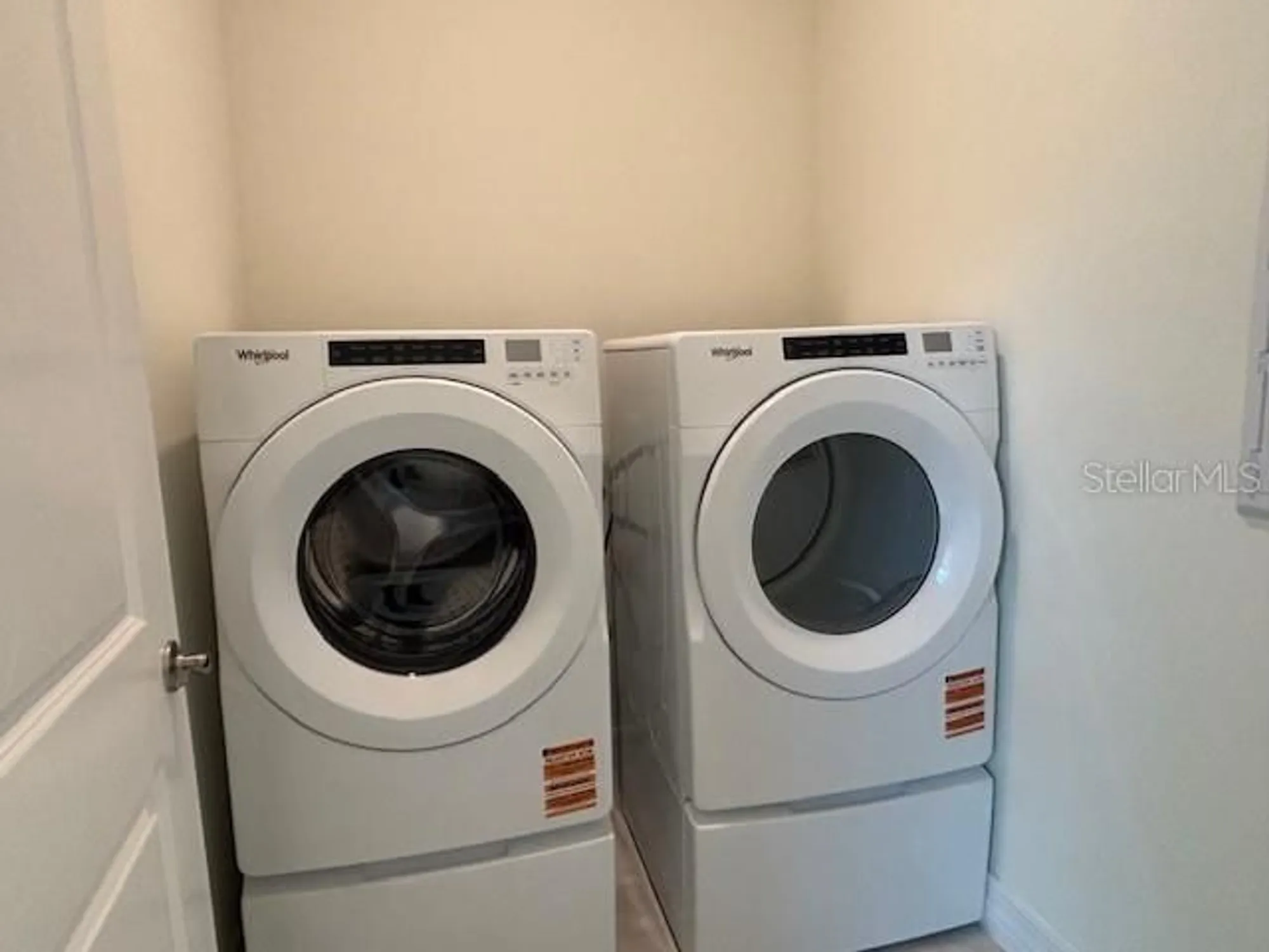 Property Slideshow image 8 of 10 | 3975 kennebunk loop, Mount Dora, FL, 32757